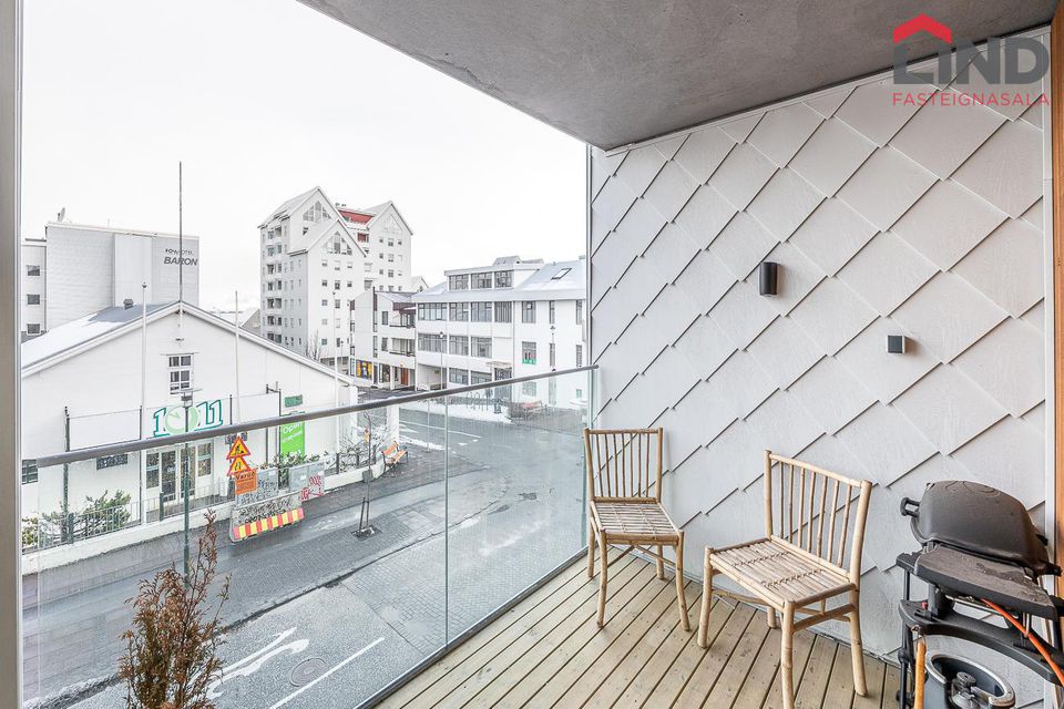 Hverfisgata 96, 101 Reykjavík