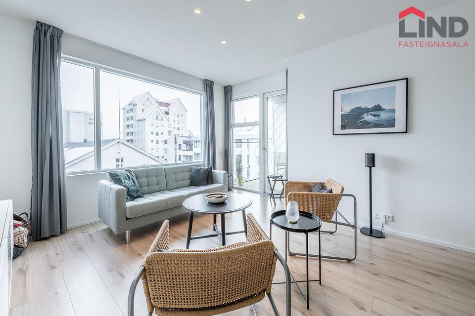 Hverfisgata 96, 101 Reykjavík