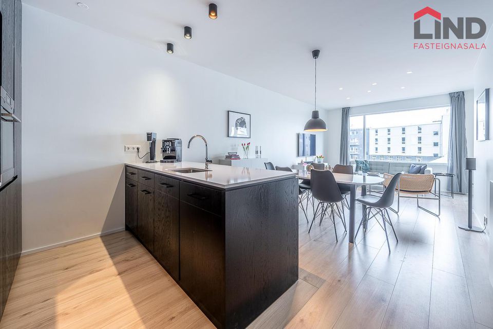 Hverfisgata 96, 101 Reykjavík