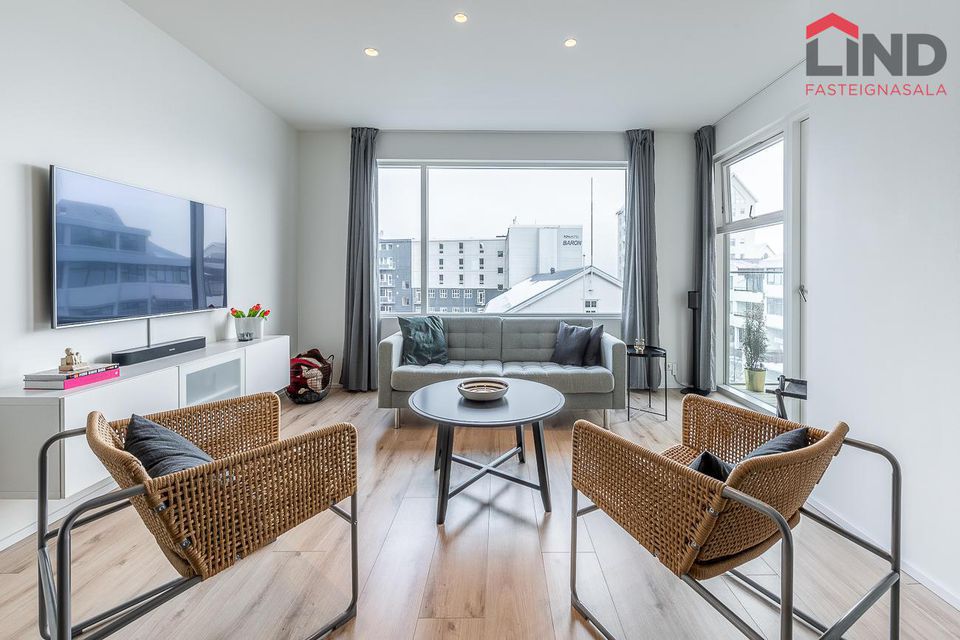 Hverfisgata 96, 101 Reykjavík