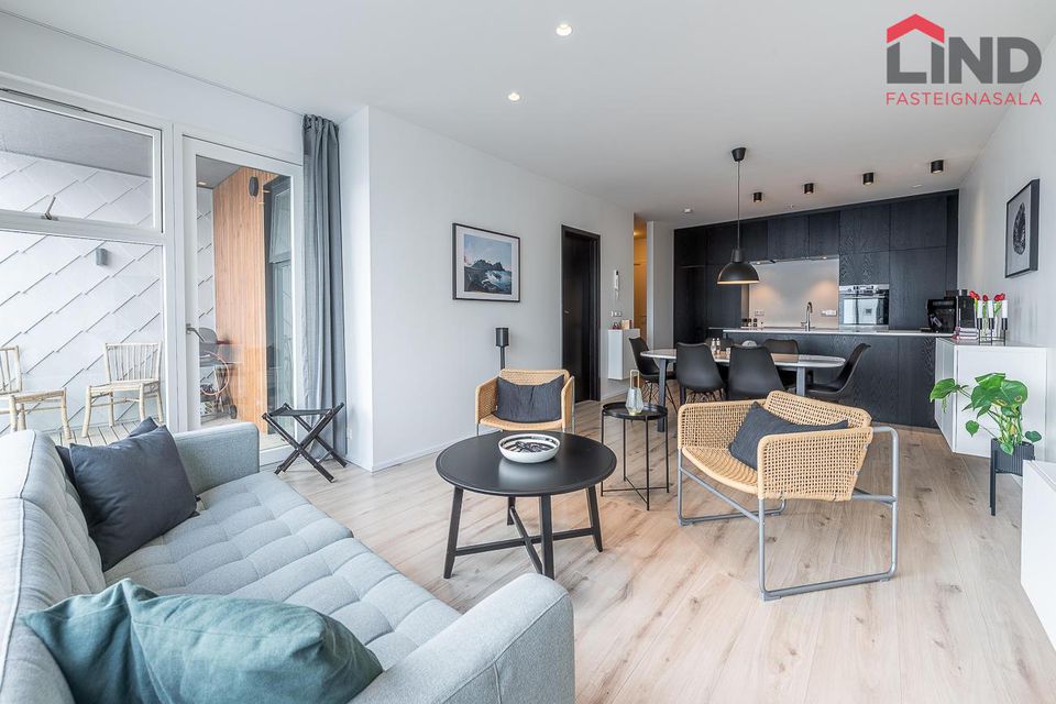 Hverfisgata 96, 101 Reykjavík