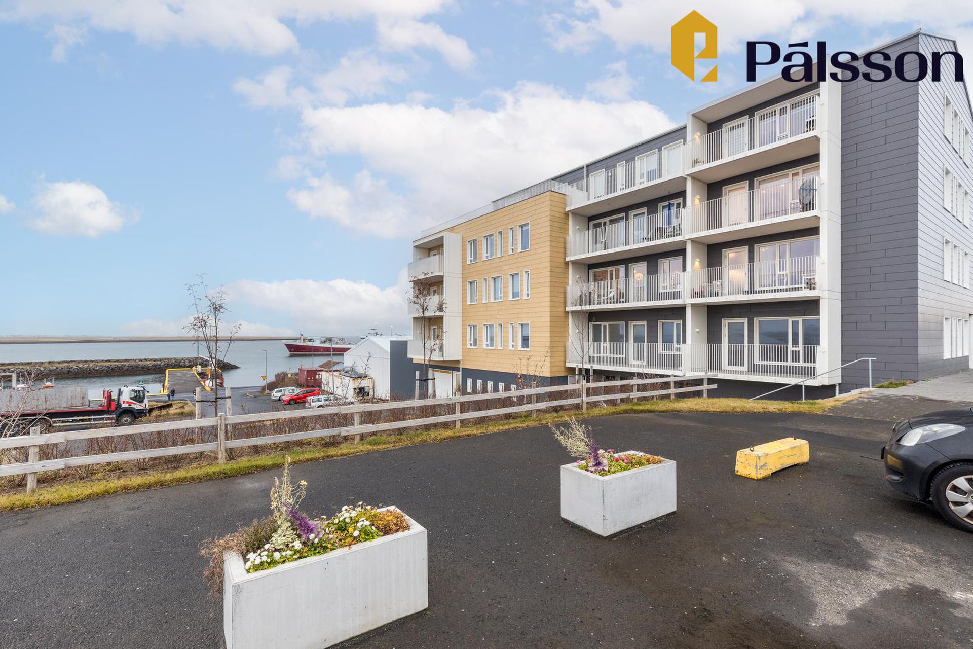 Hafnarbraut 9, 200 Kópavogur