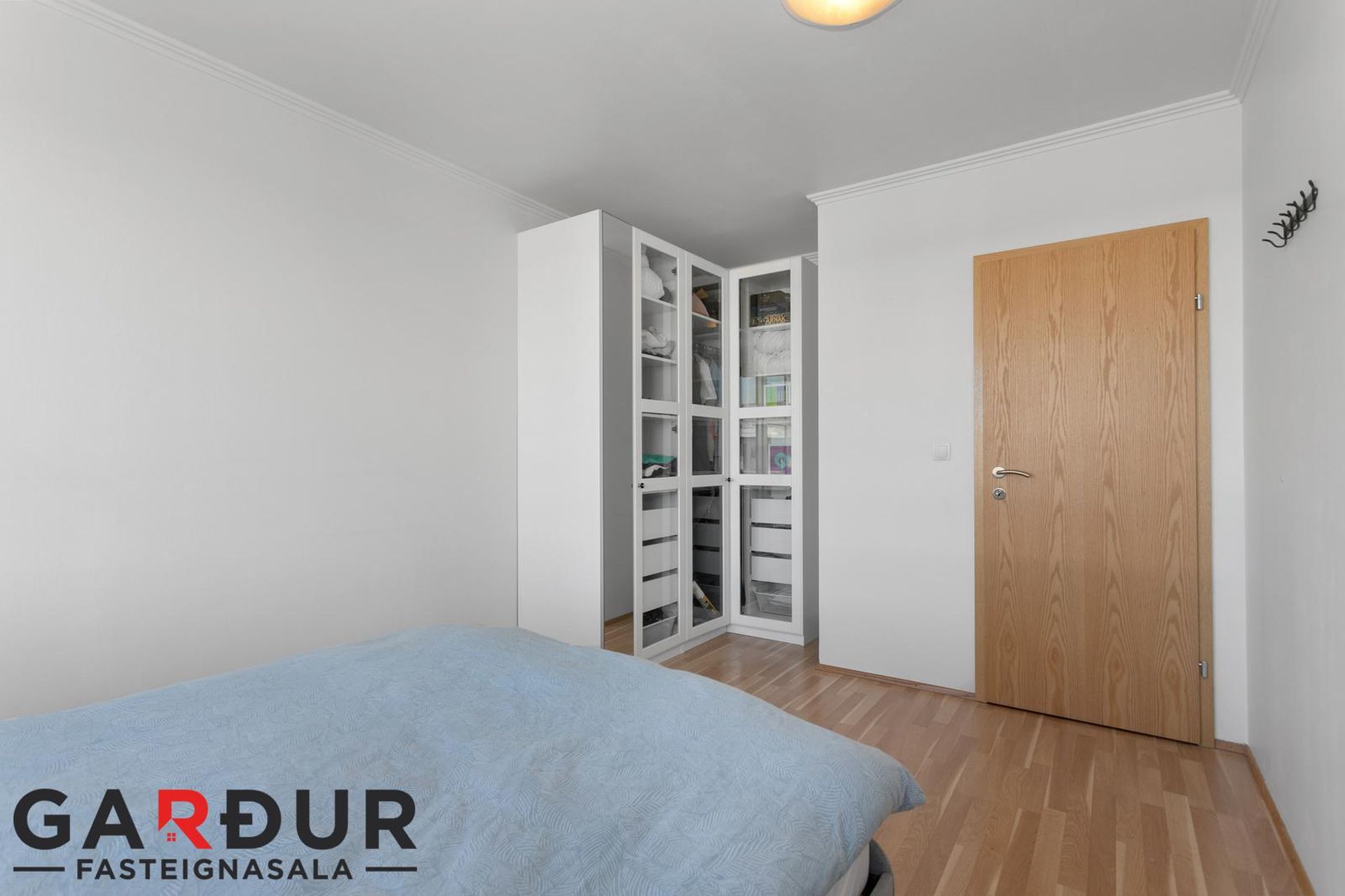 Safamýri 42, 108 Reykjavík