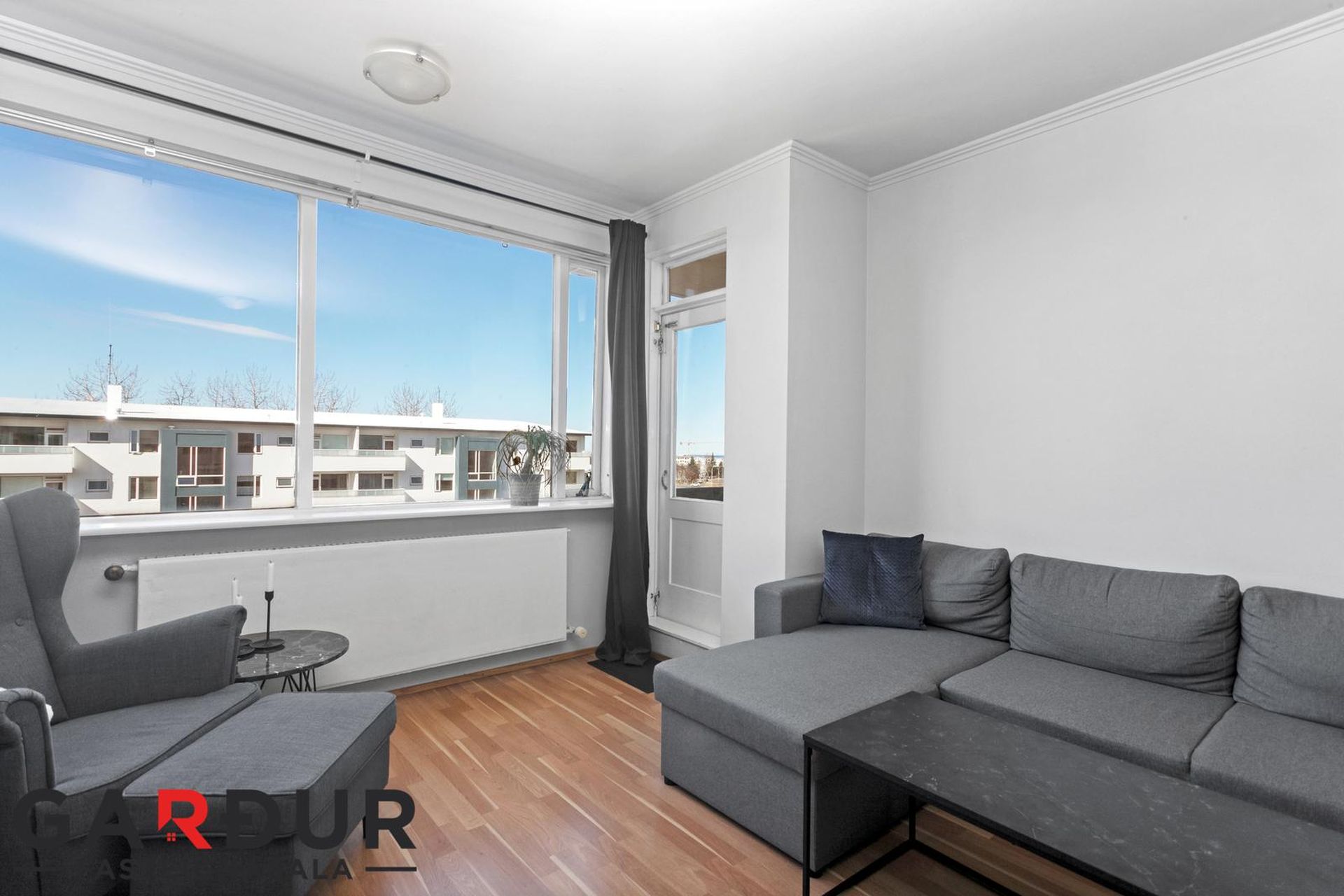 Safamýri 42, 108 Reykjavík