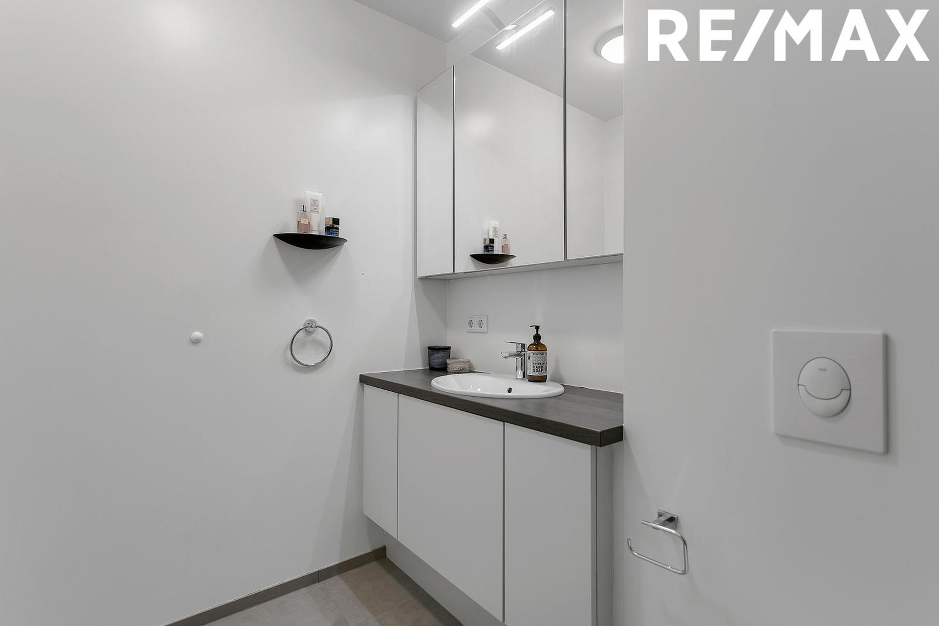 Tangabryggja 18, 110 Reykjavík