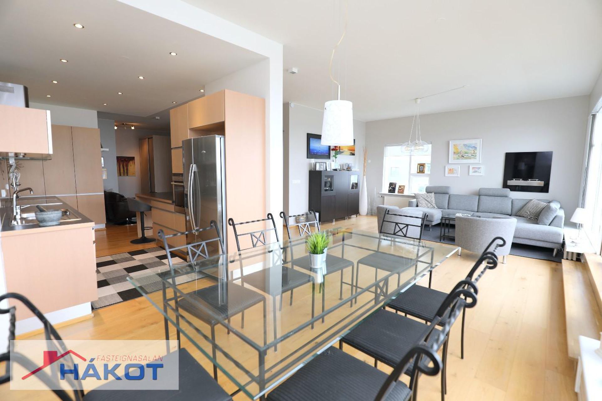 Stillholt 19 - 1001, 300 Akranes