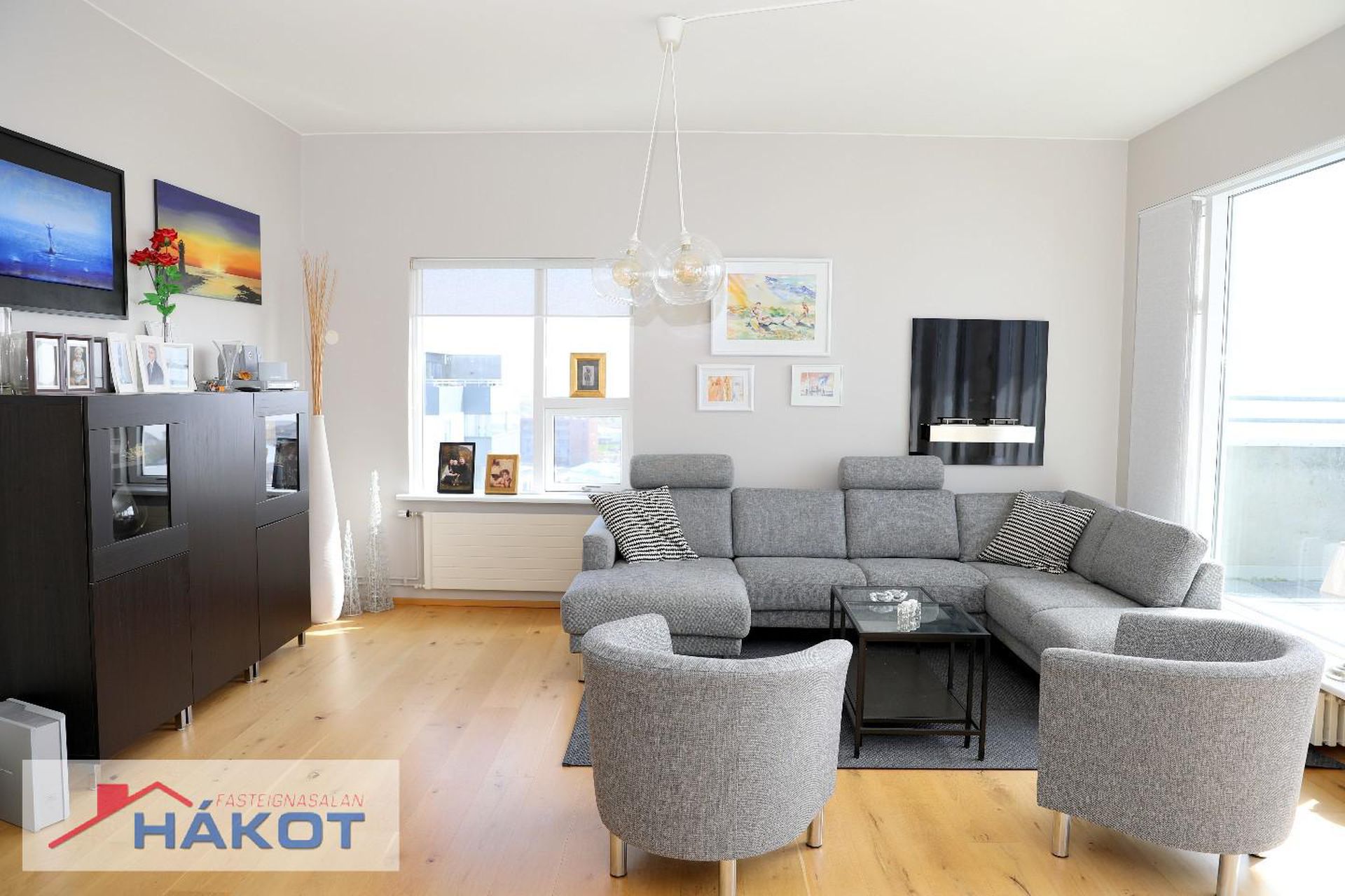 Stillholt 19 - 1001, 300 Akranes