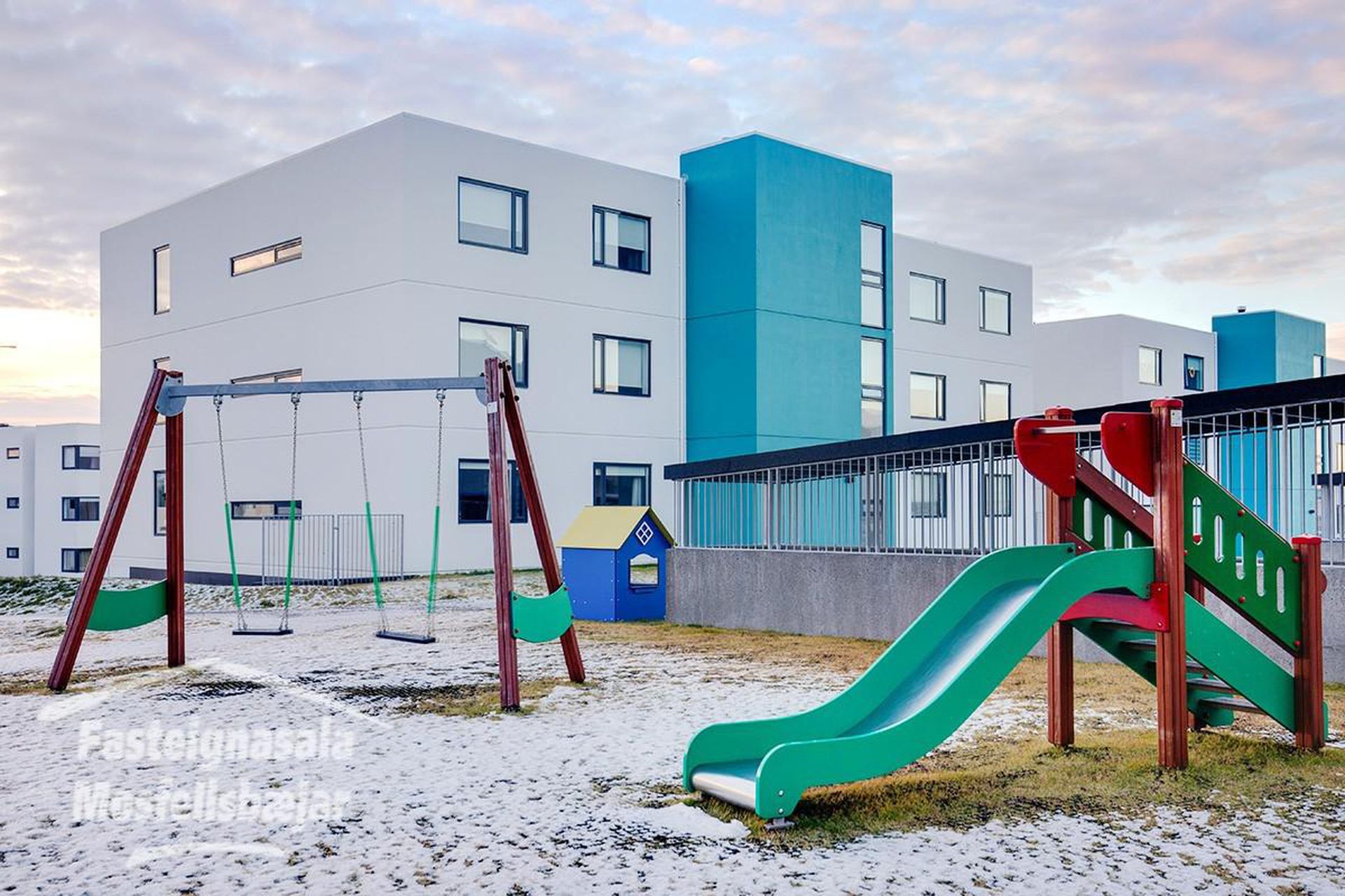 Vefarastræti 19, 270 Mosfellsbær