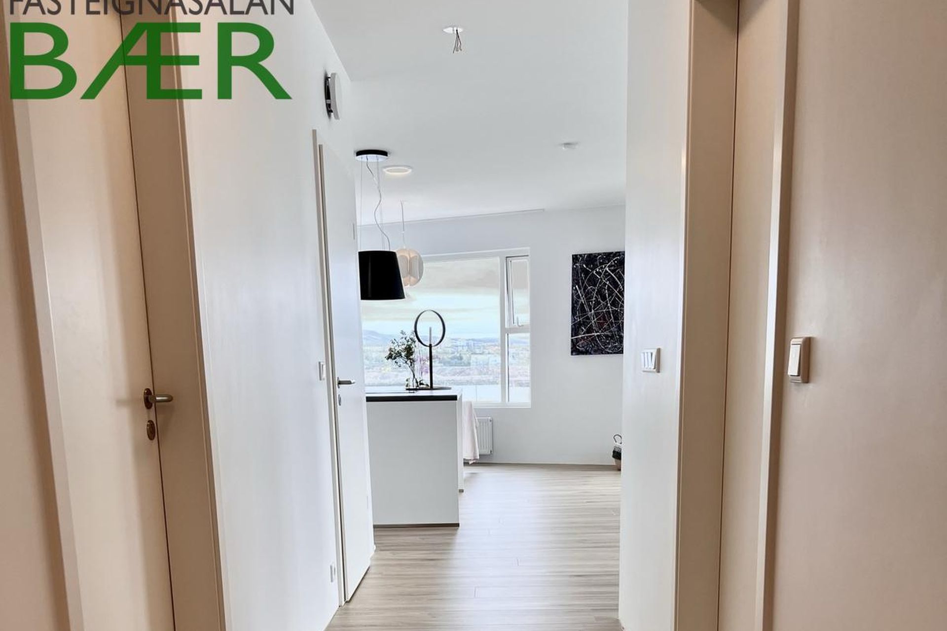 Arkarvogur 8, 104 Reykjavík