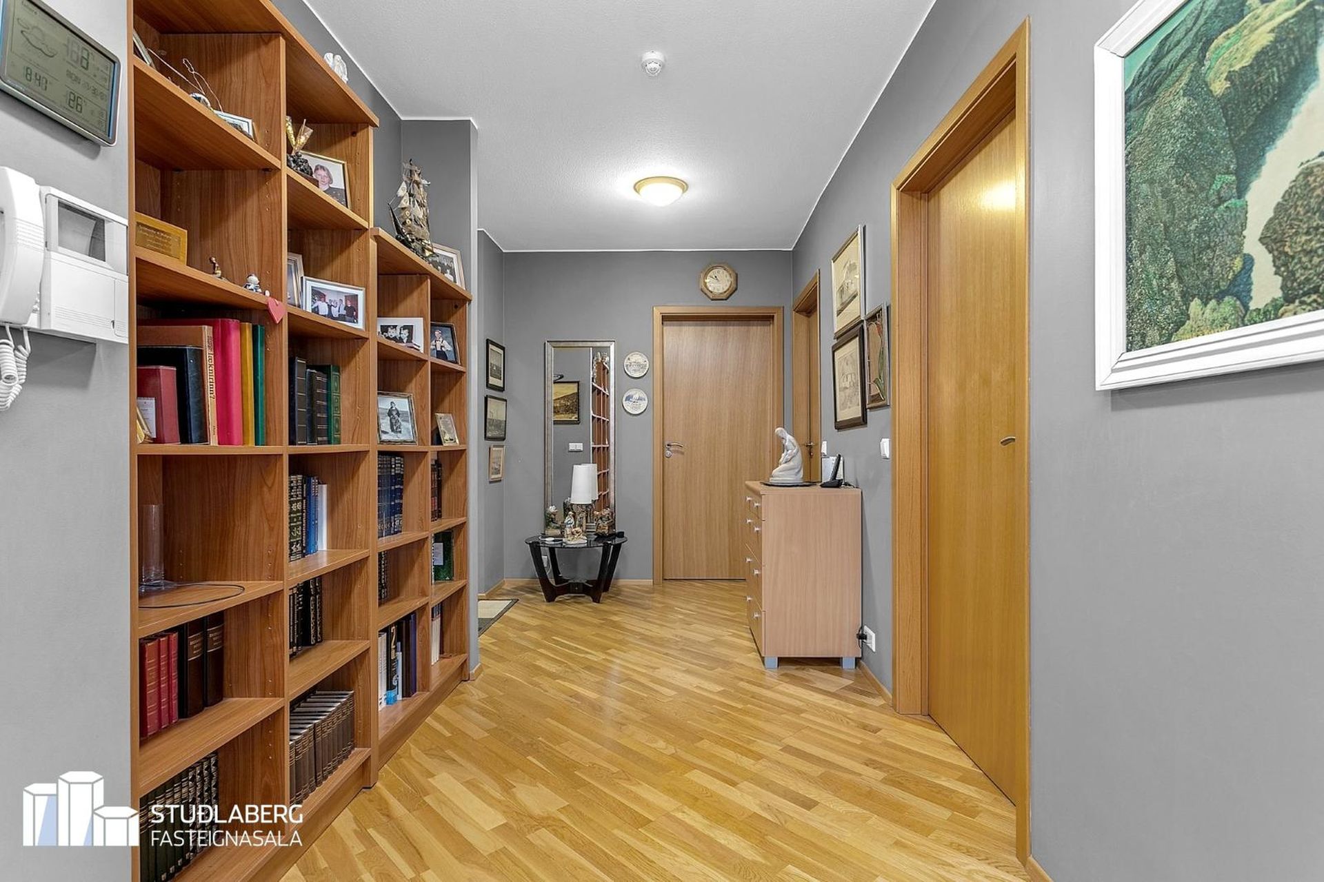 Pósthússtræti 1, 230 Reykjanesbær