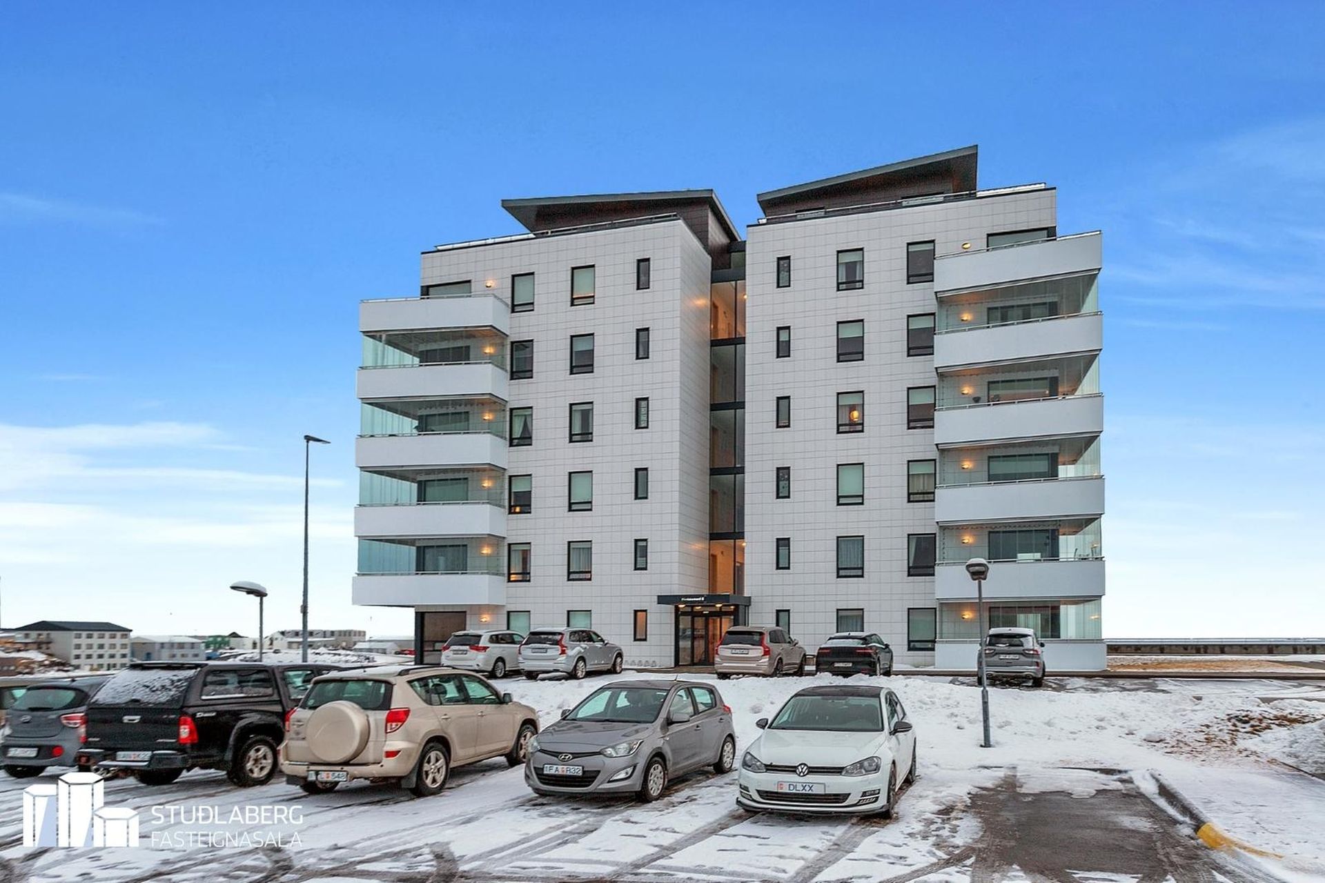 Pósthússtræti 1, 230 Reykjanesbær