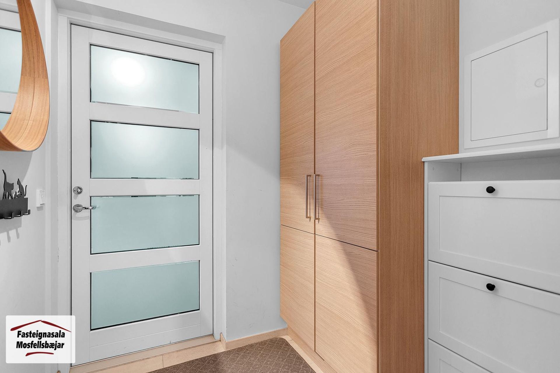 Gerplustræti 16, 270 Mosfellsbær