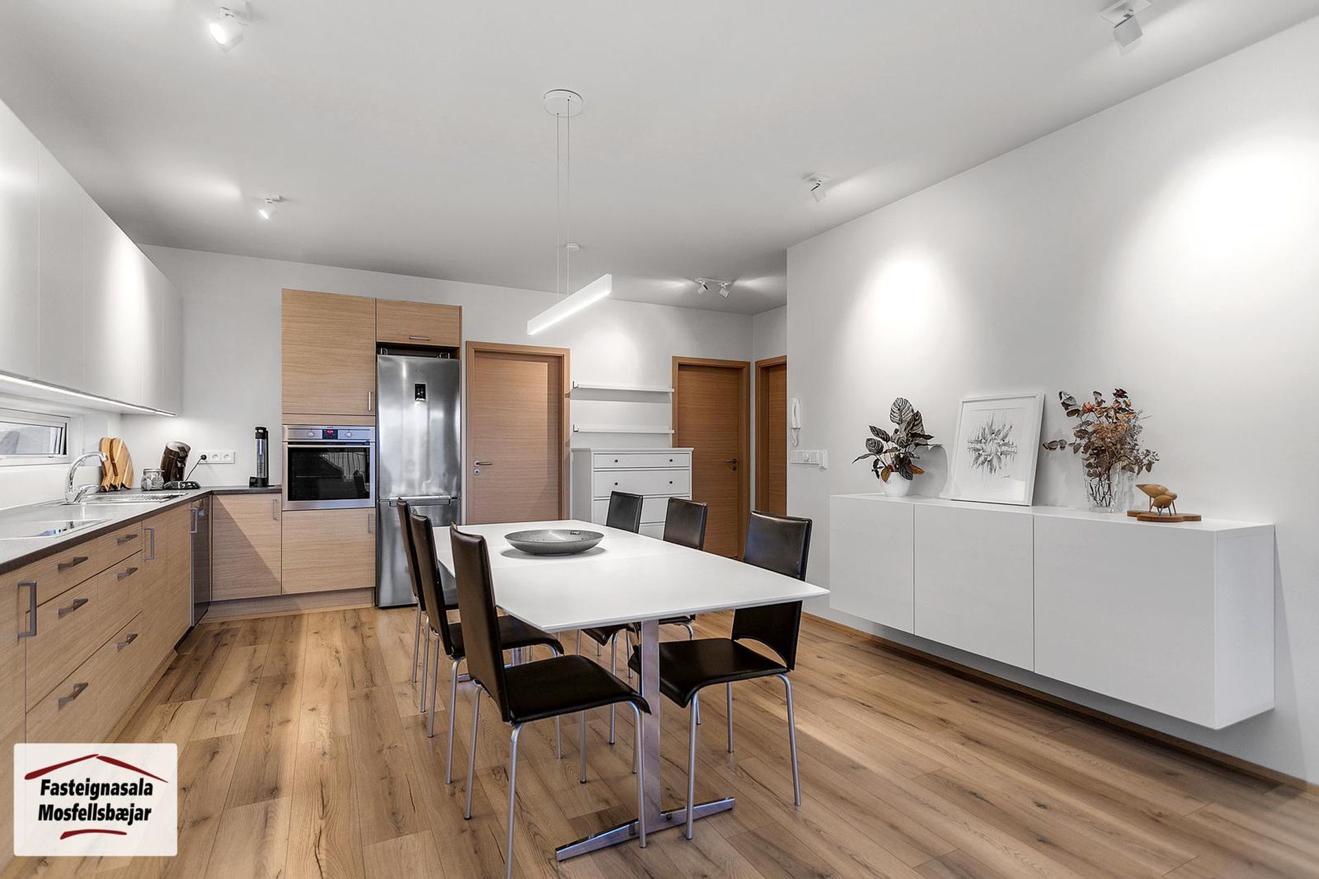 Gerplustræti 16, 270 Mosfellsbær