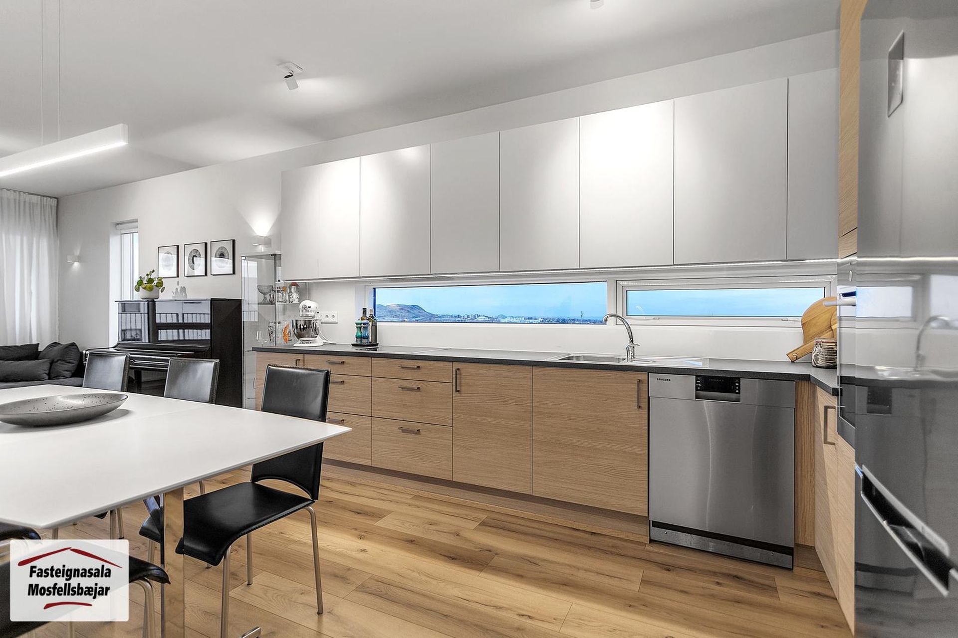 Gerplustræti 16, 270 Mosfellsbær