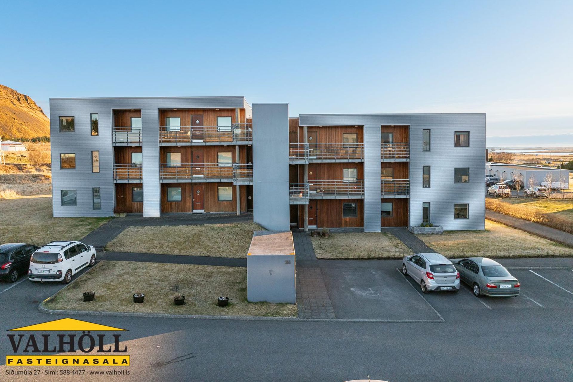 Klapparhlíð 24, 270 Mosfellsbær