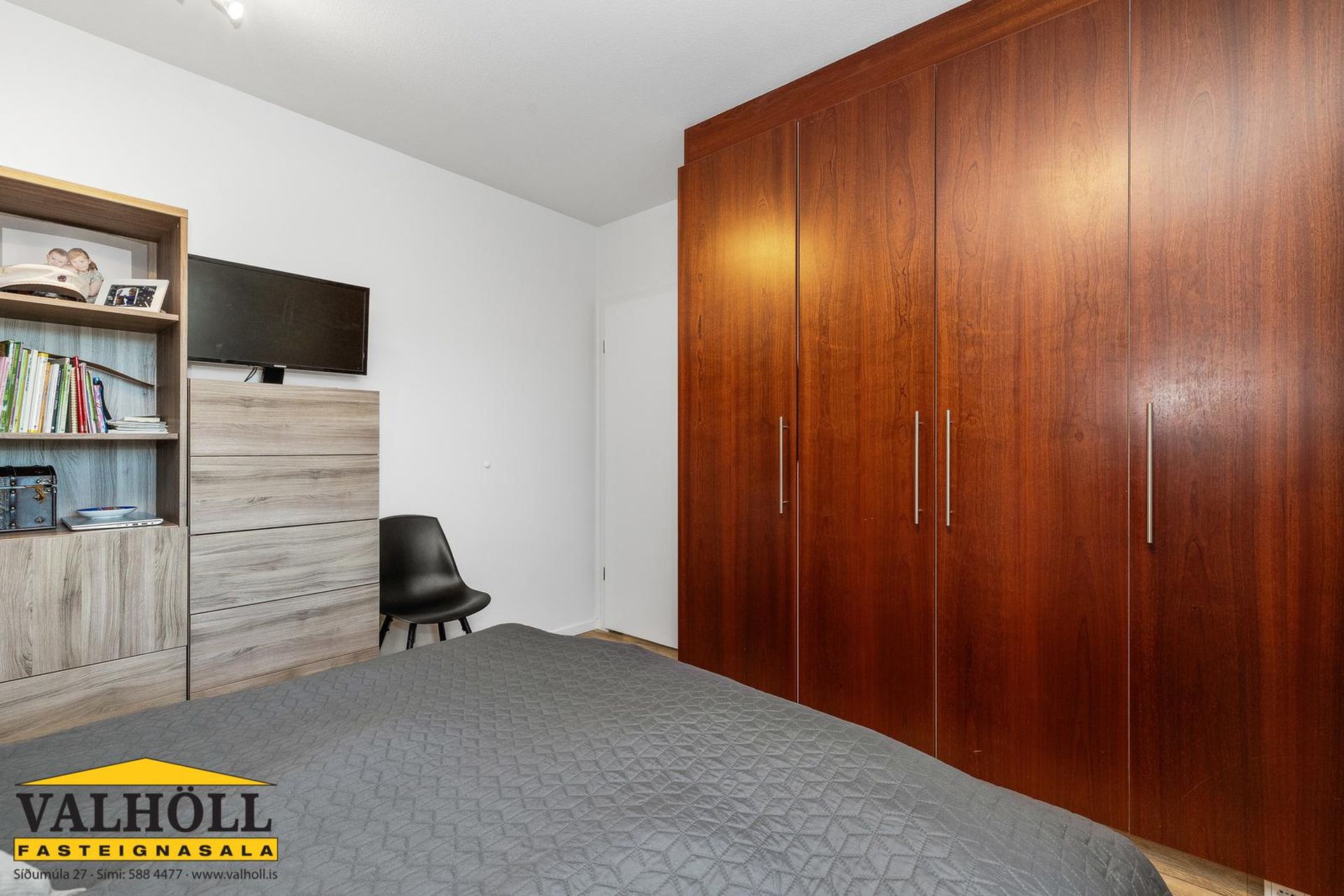 Klapparhlíð 24, 270 Mosfellsbær