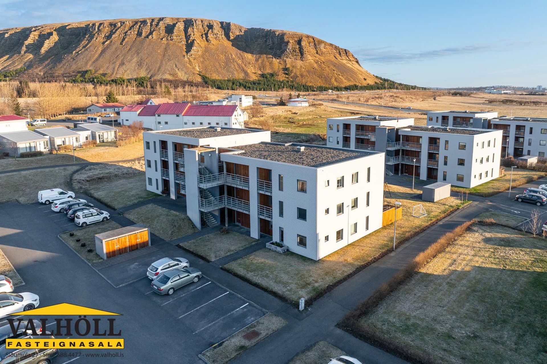 Klapparhlíð 24, 270 Mosfellsbær