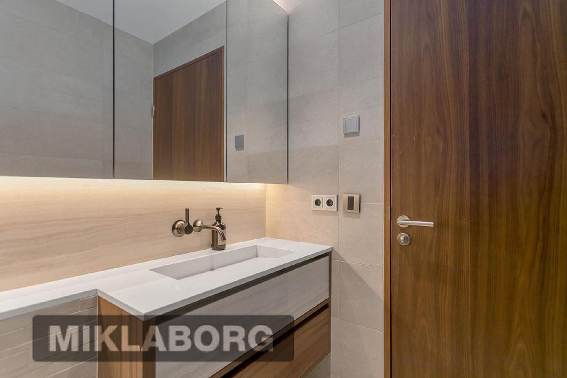 Reykjastræti 5, 101 Reykjavík