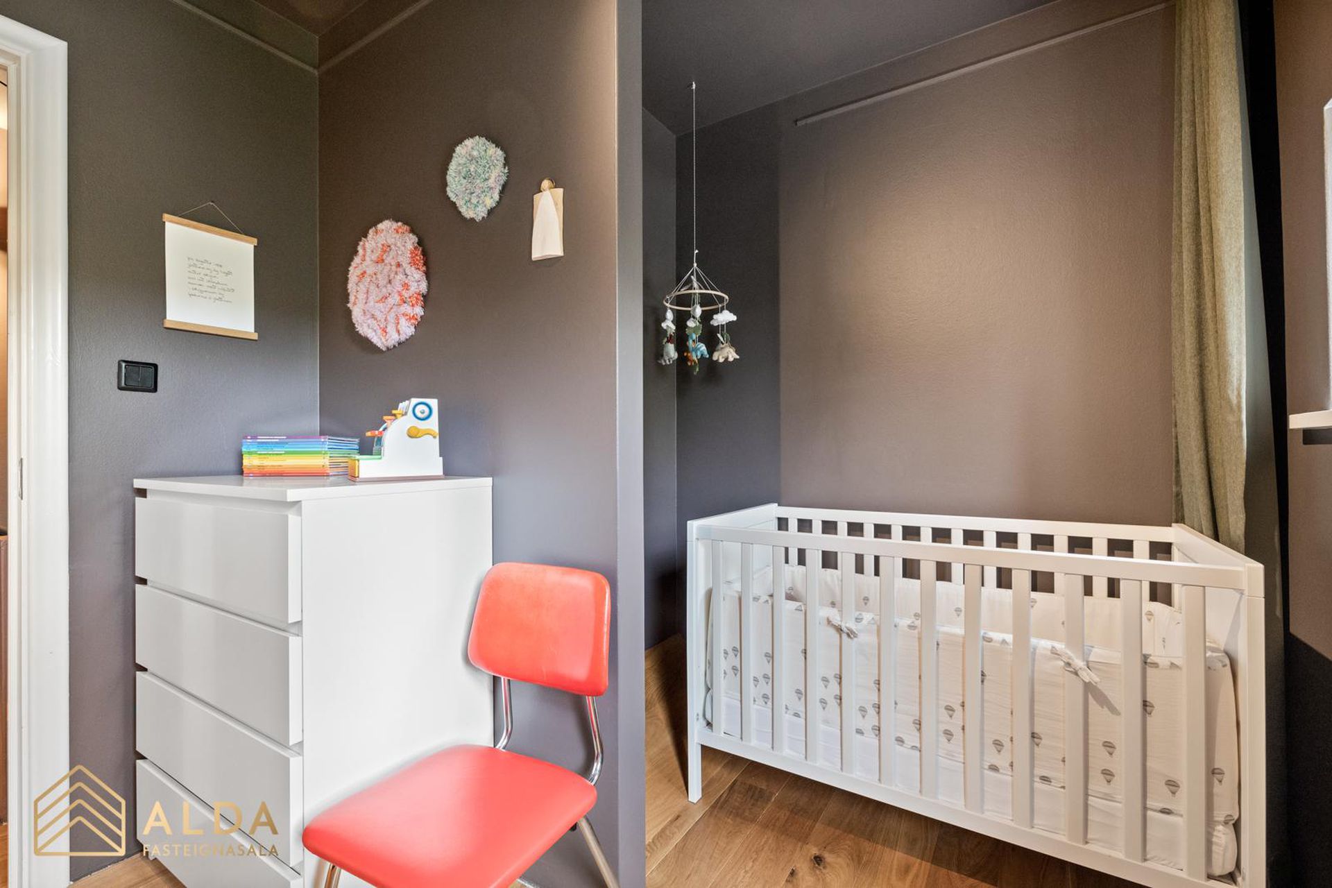 Hólmgarður 51, 108 Reykjavík