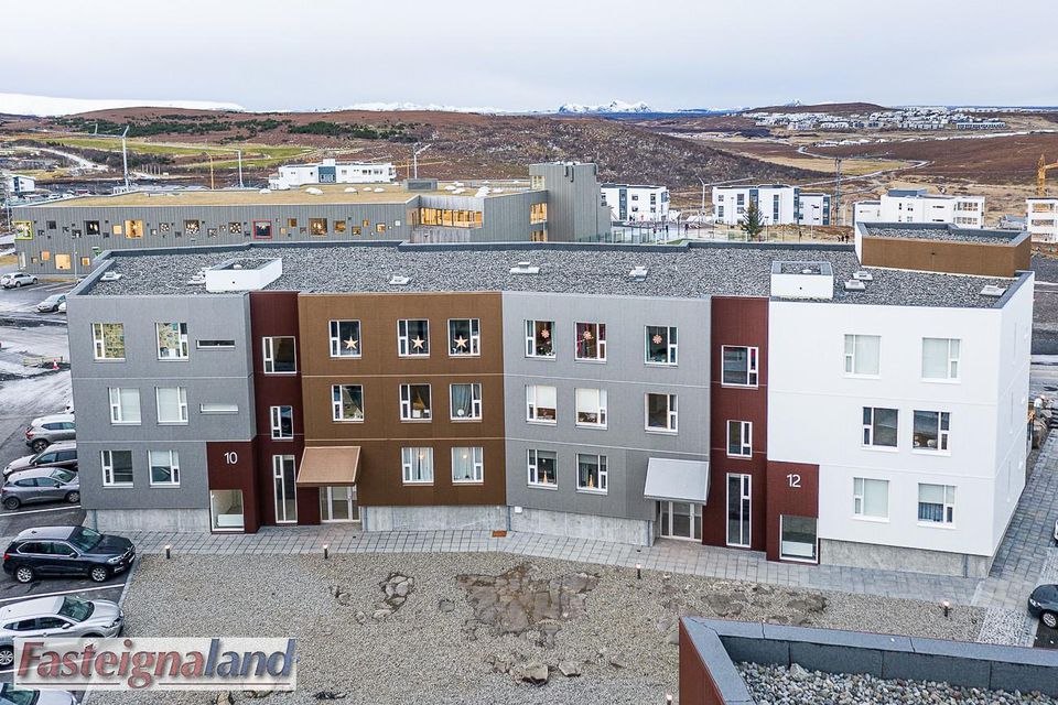 Vinastræti 10, 210 Garðabær