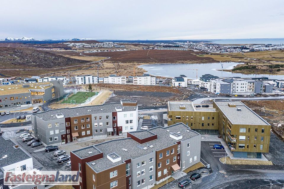 Vinastræti 10, 210 Garðabær