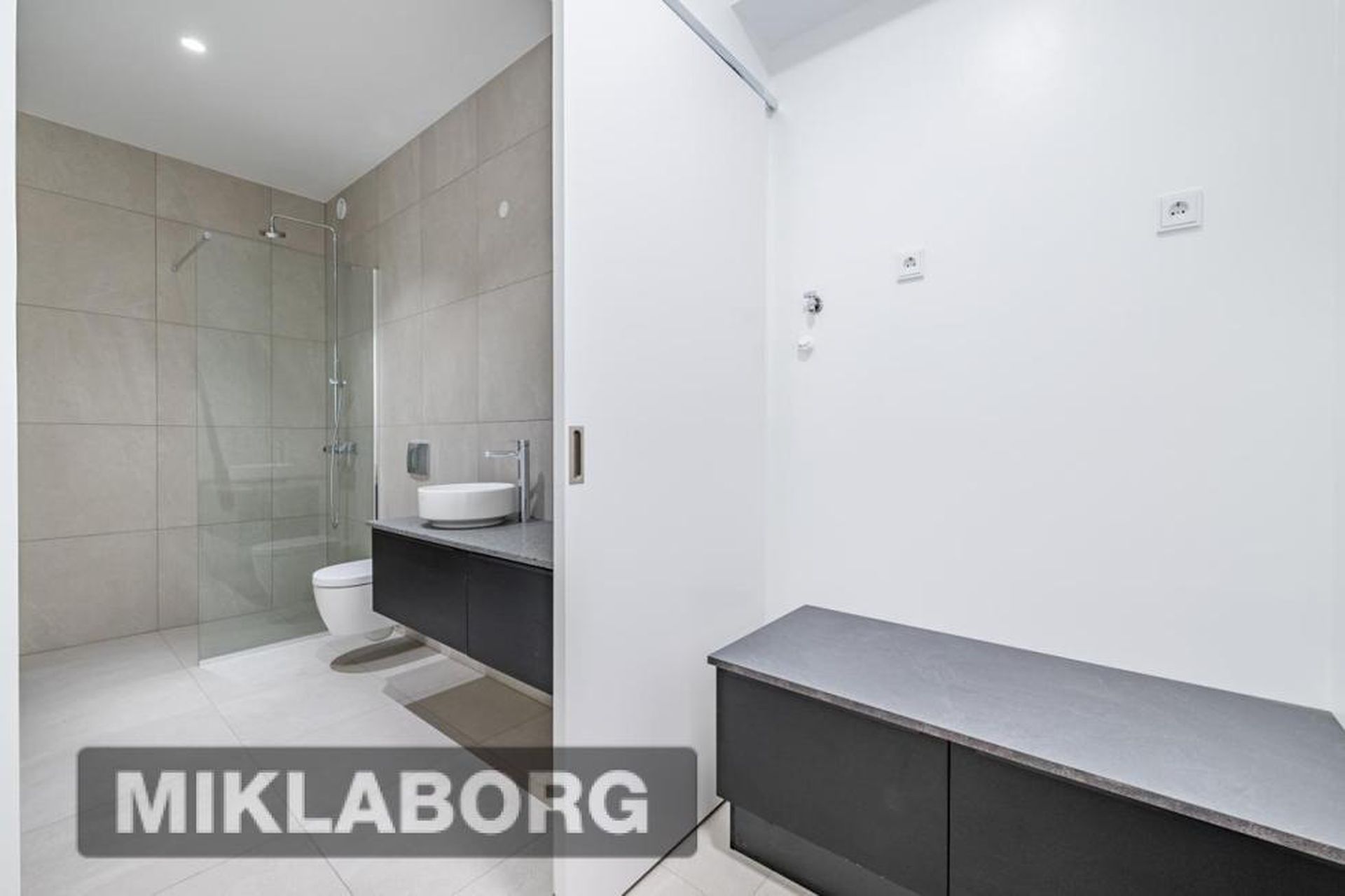 Valshlíð 14, 102 Reykjavík