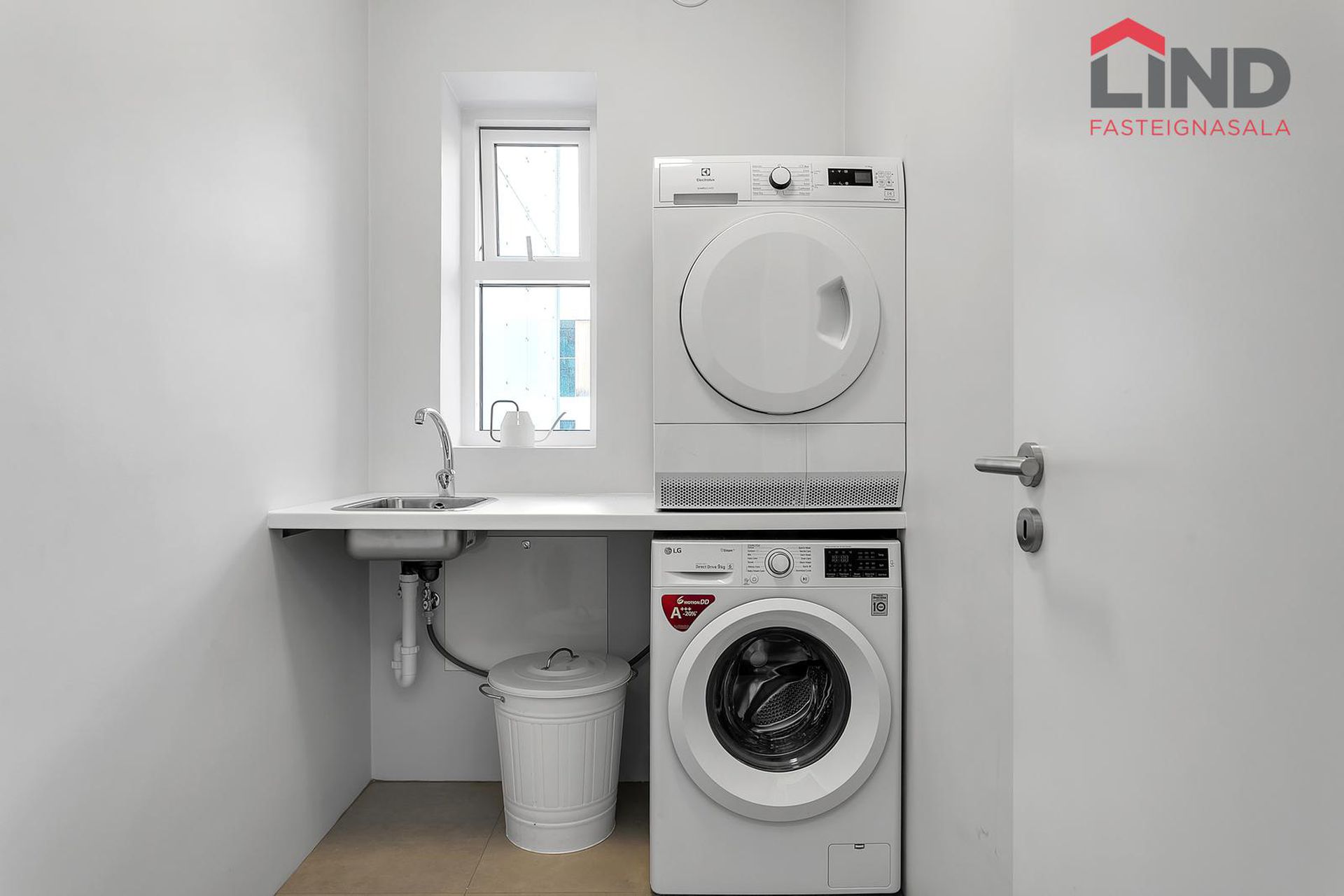 Smyrilshlíð 14, 102 Reykjavík