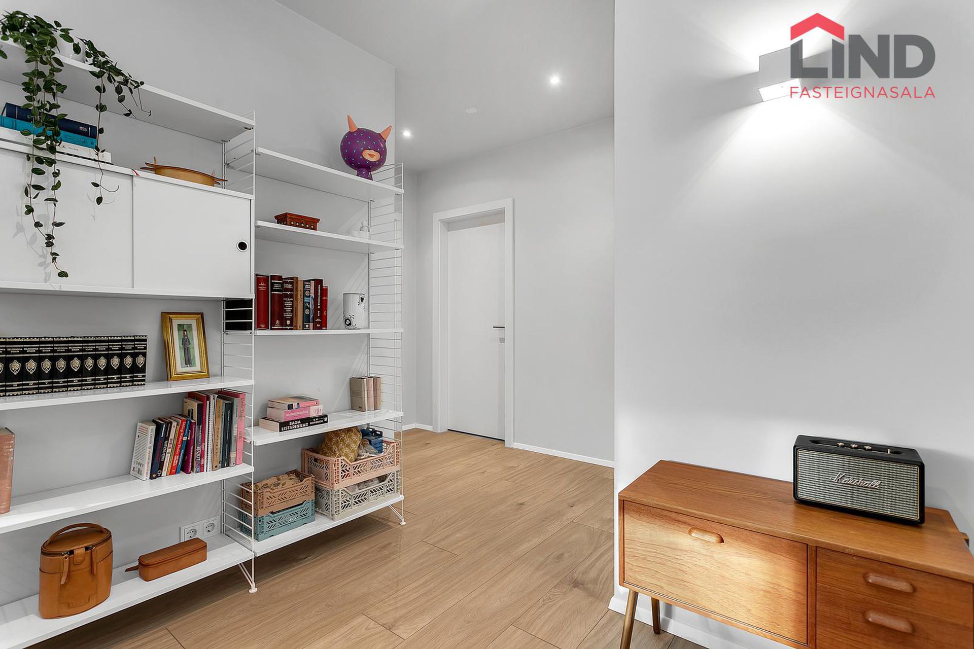 Smyrilshlíð 14, 102 Reykjavík