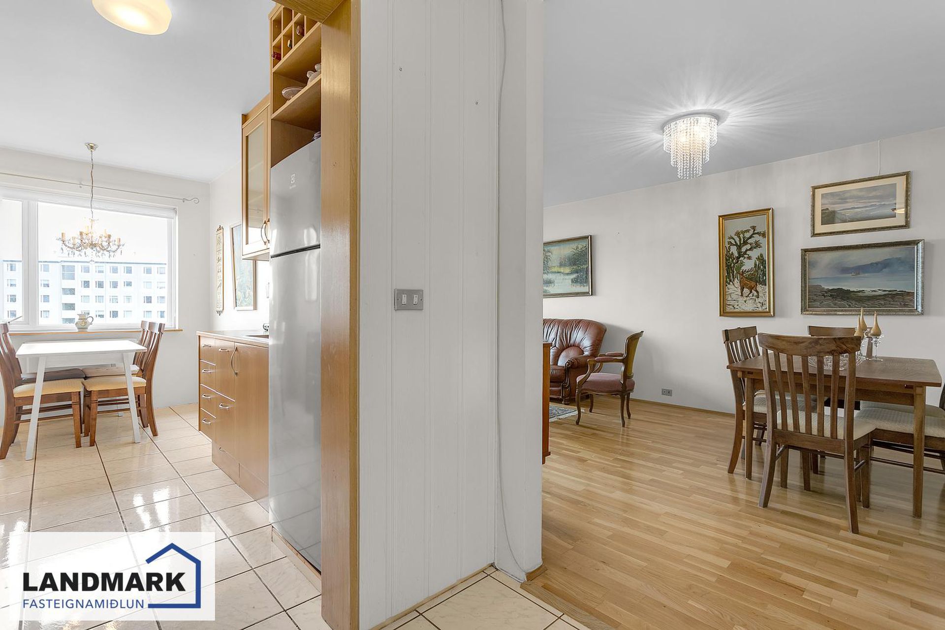 Hrafnhólar 6 6-8 - 0404, 111 Reykjavík