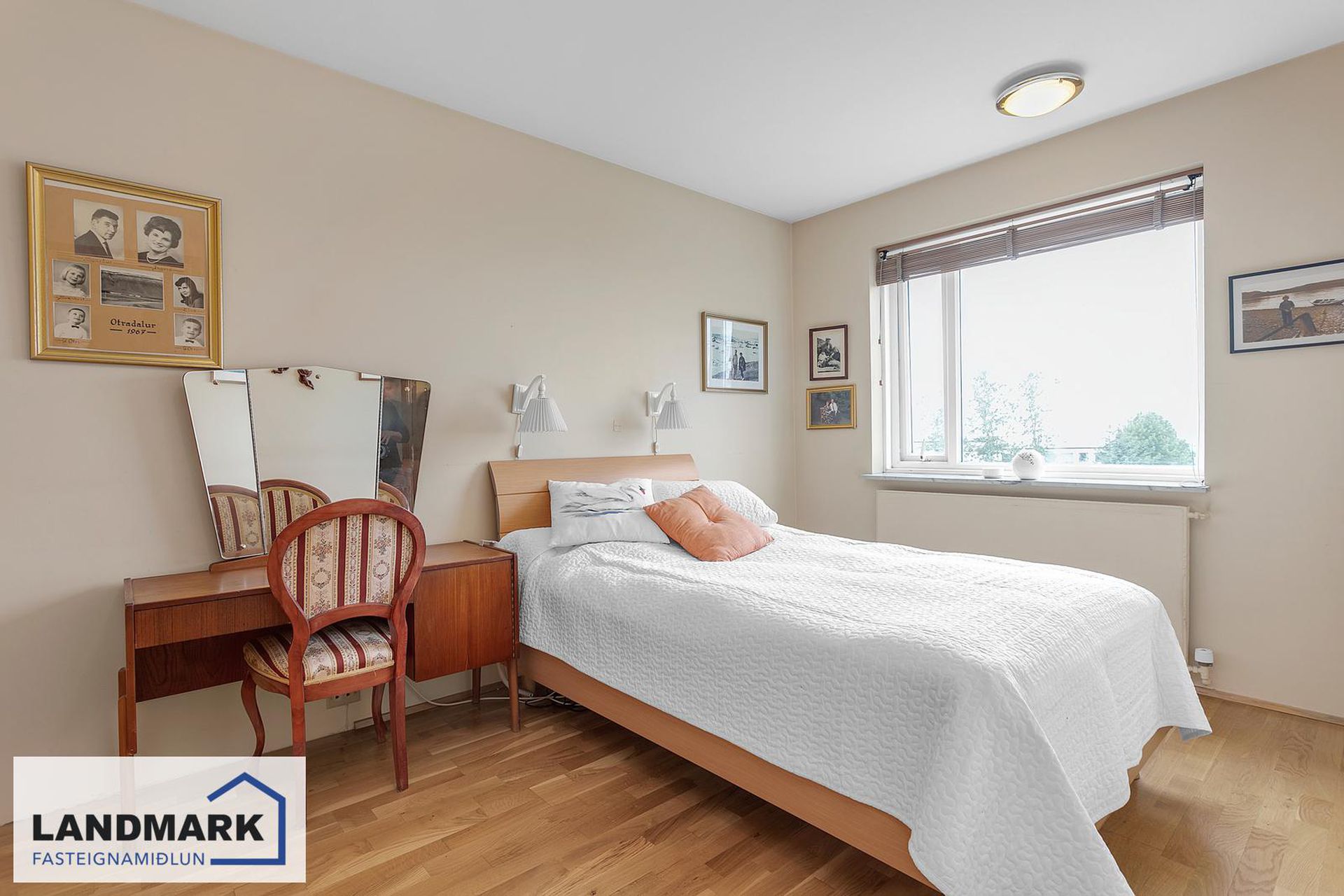 Hrafnhólar 6 6-8 - 0404, 111 Reykjavík