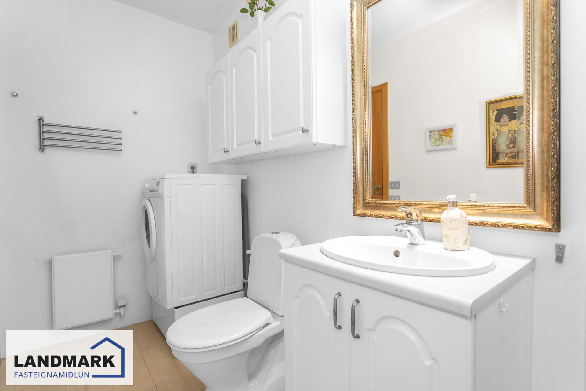 Hrafnhólar 6 6-8 - 0404, 111 Reykjavík