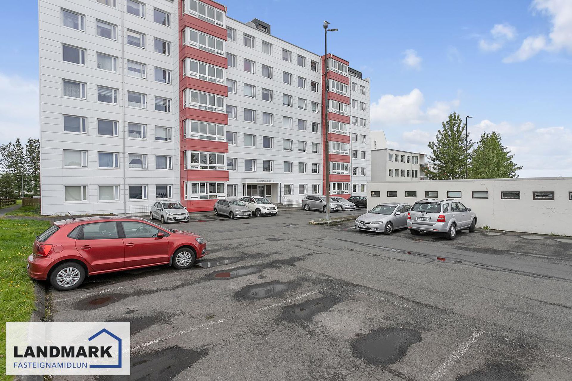 Hrafnhólar 6 6-8 - 0404, 111 Reykjavík