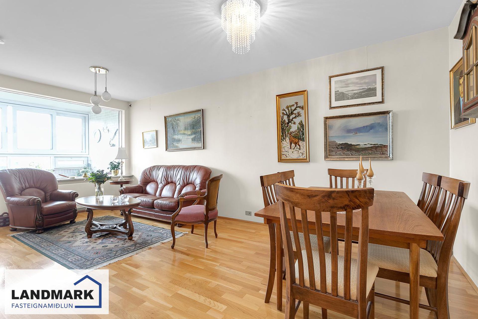 Hrafnhólar 6 6-8 - 0404, 111 Reykjavík