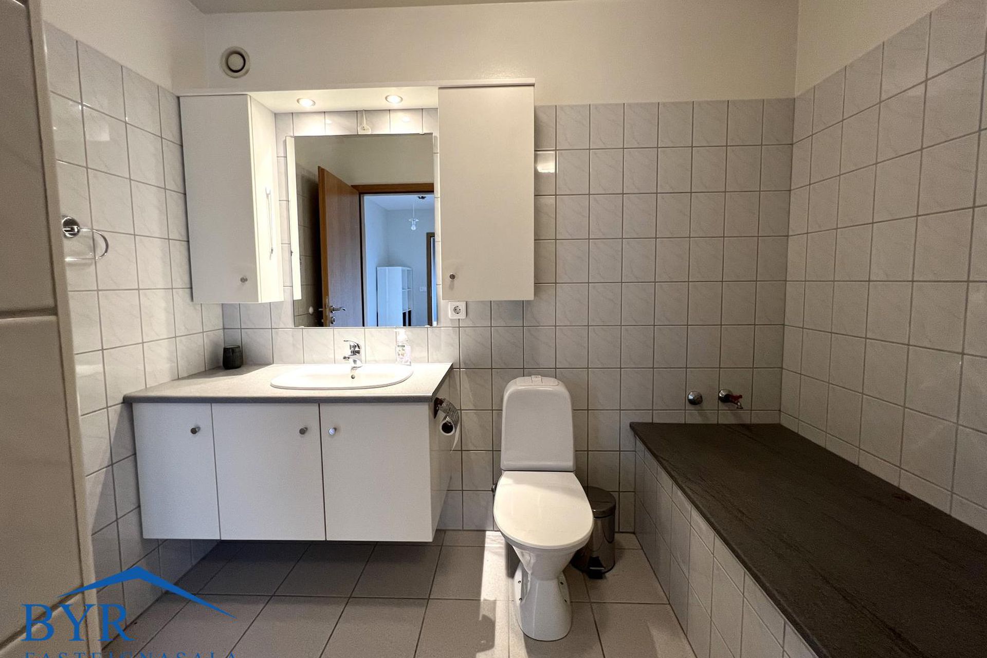 Útgarður 6, 700 Fljóts