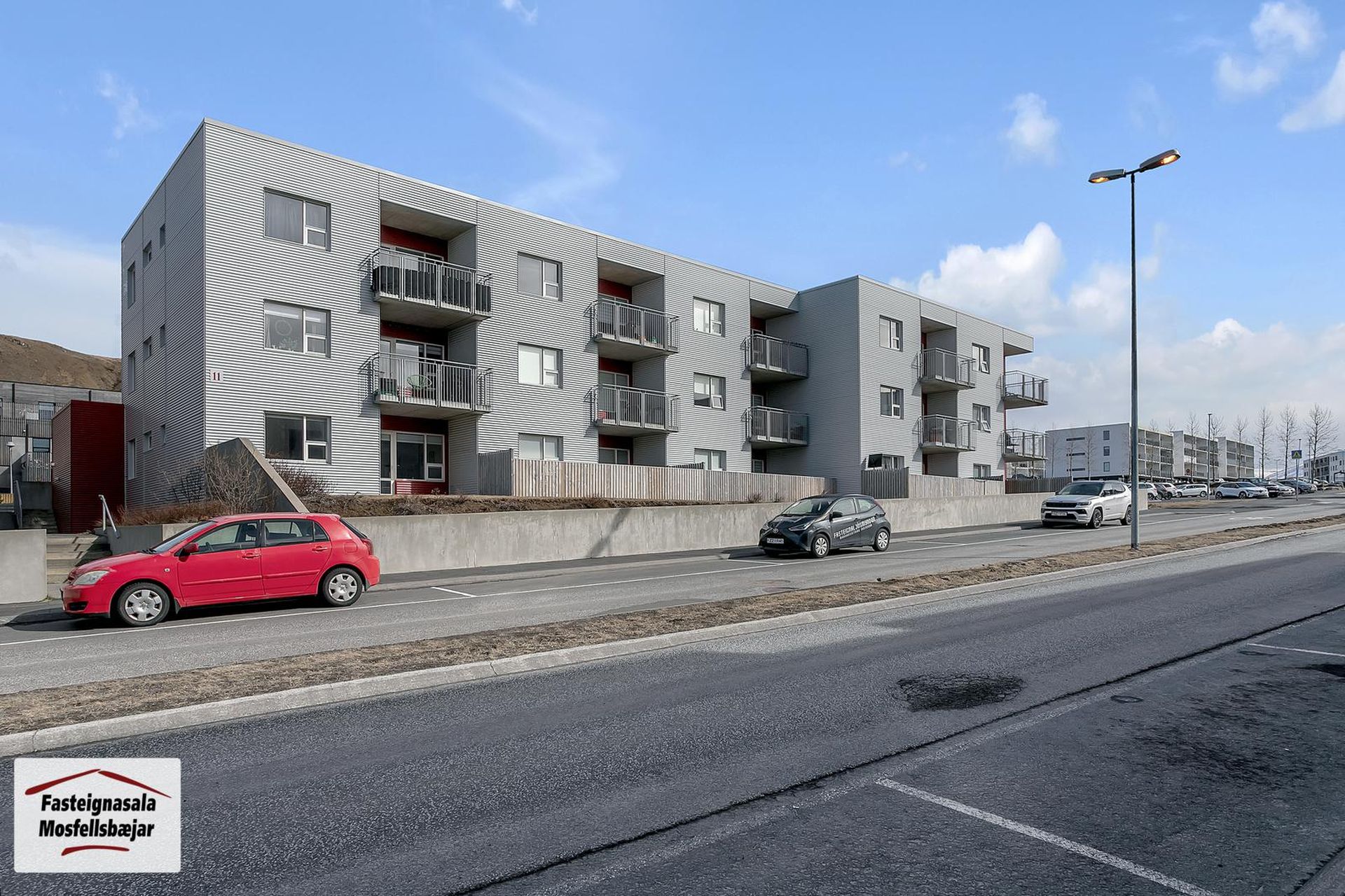 Vefarastræti 11, 270 Mosfellsbær