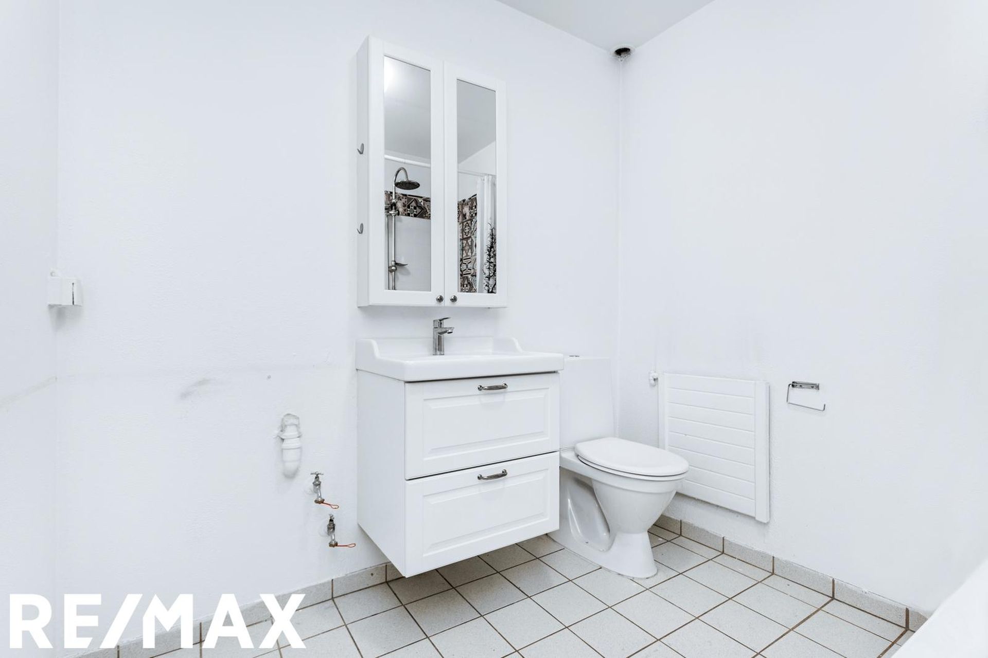 Hrafnhólar 6 6-8 - 0101, 111 Reykjavík