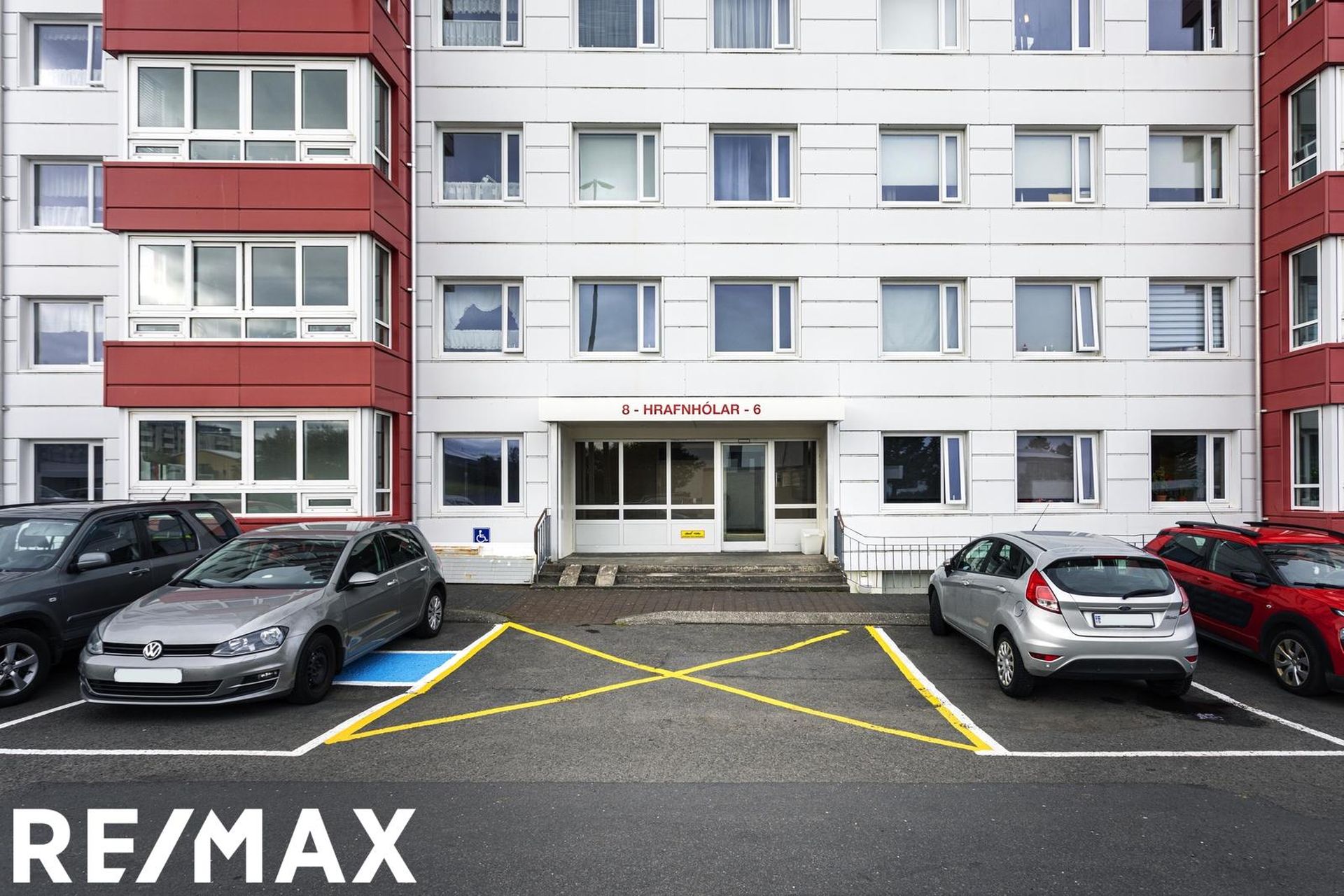 Hrafnhólar 6 6-8 - 0101, 111 Reykjavík
