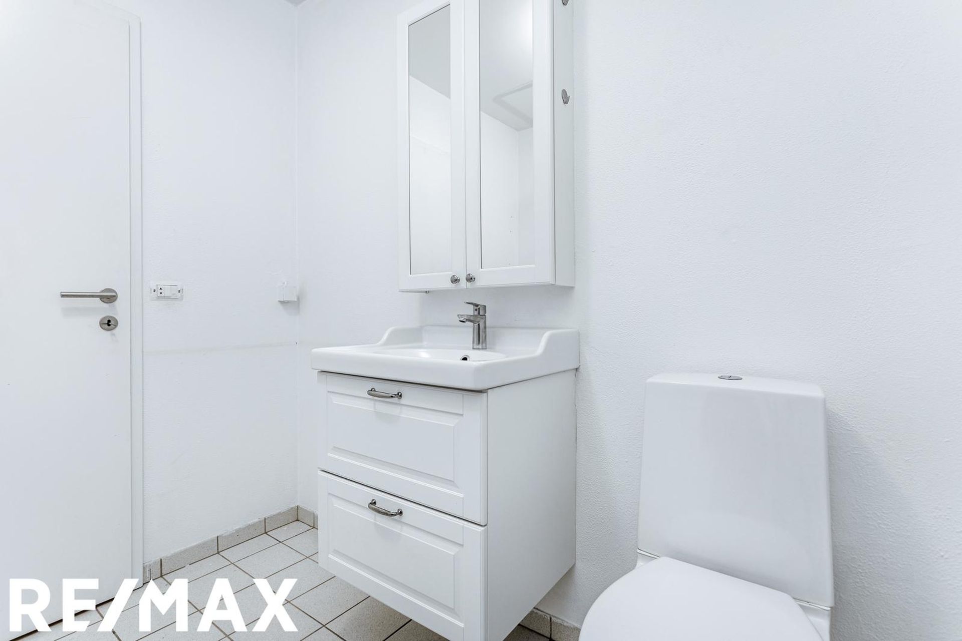 Hrafnhólar 6 6-8 - 0101, 111 Reykjavík