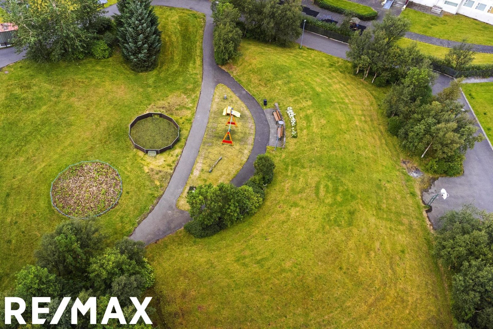 Hrafnhólar 6 6-8 - 0101, 111 Reykjavík