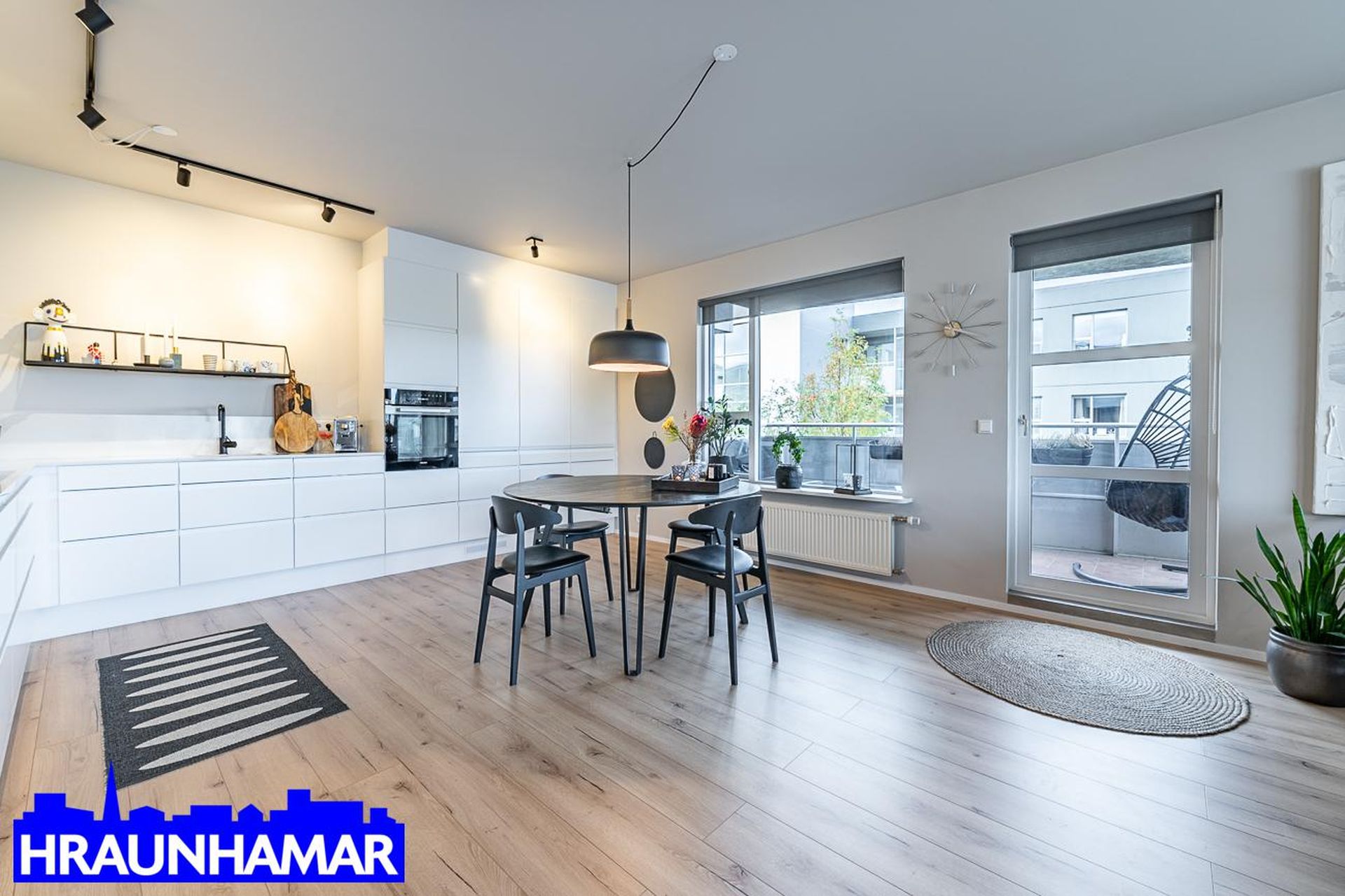 Lækjargata 28, 220 Hafnarfjörður