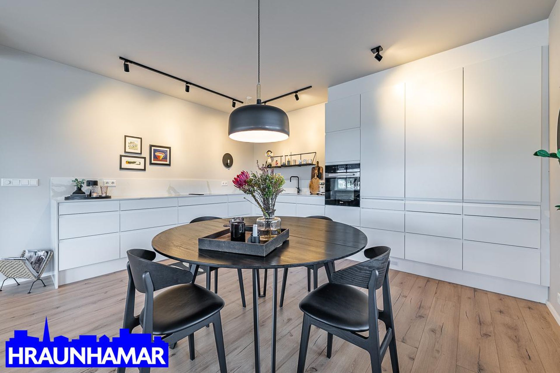 Lækjargata 28, 220 Hafnarfjörður