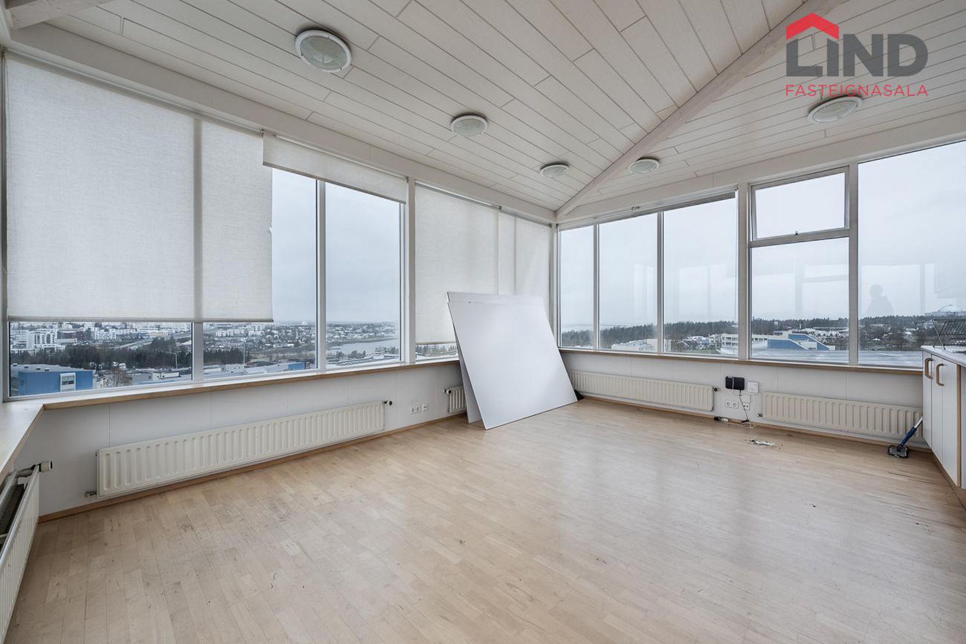 Sléttuvegur 17, 103 Reykjavík