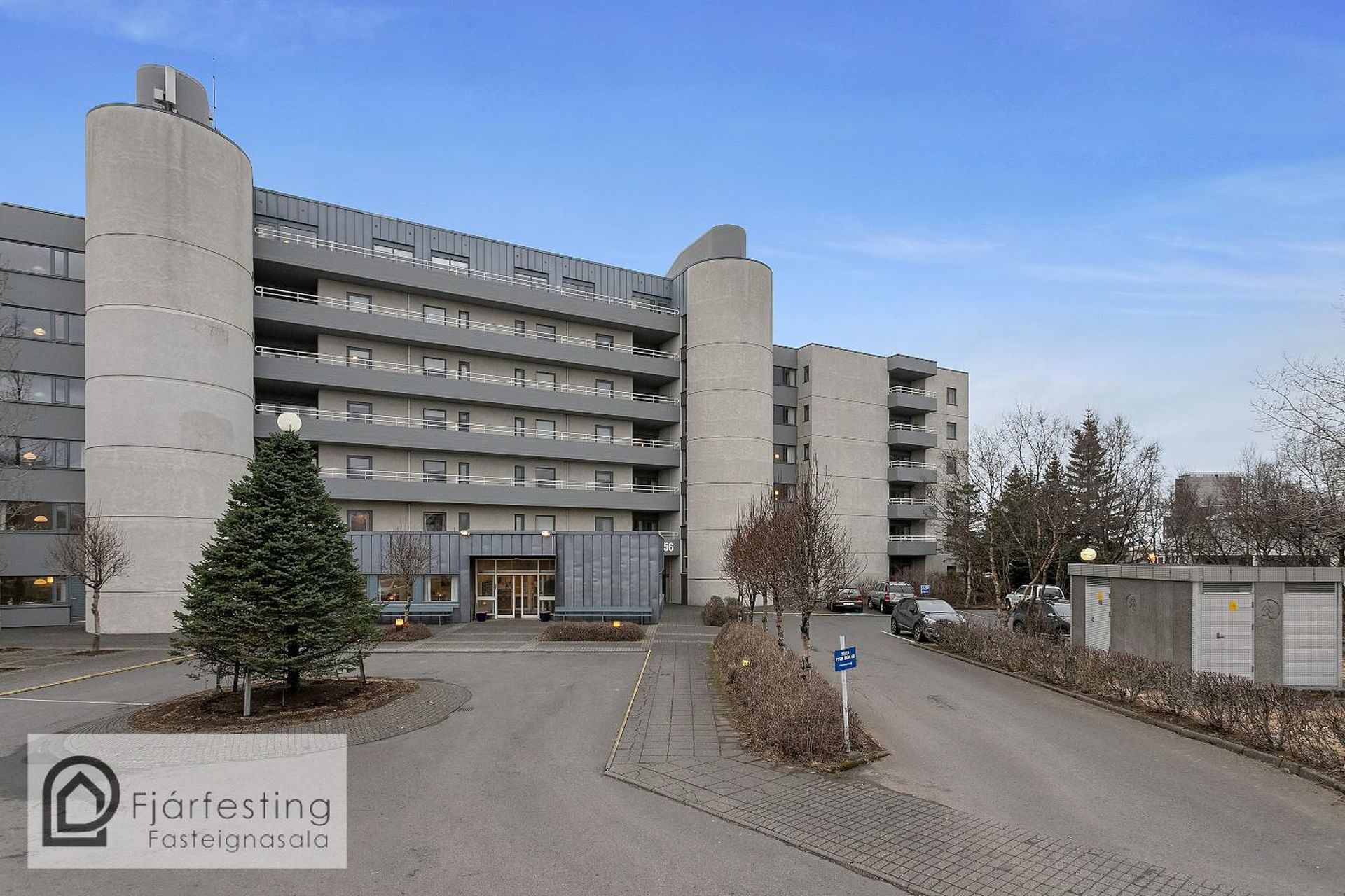 Hvassaleiti 56, 103 Reykjavík