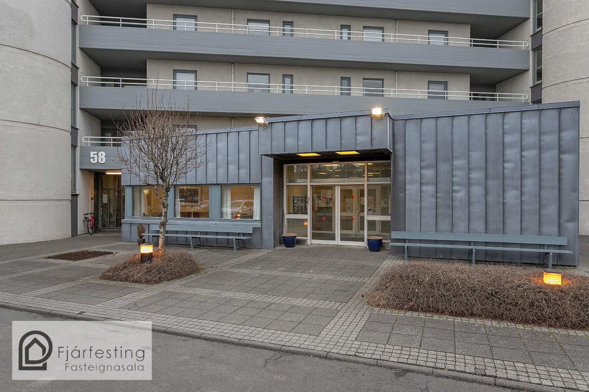 Hvassaleiti 56, 103 Reykjavík