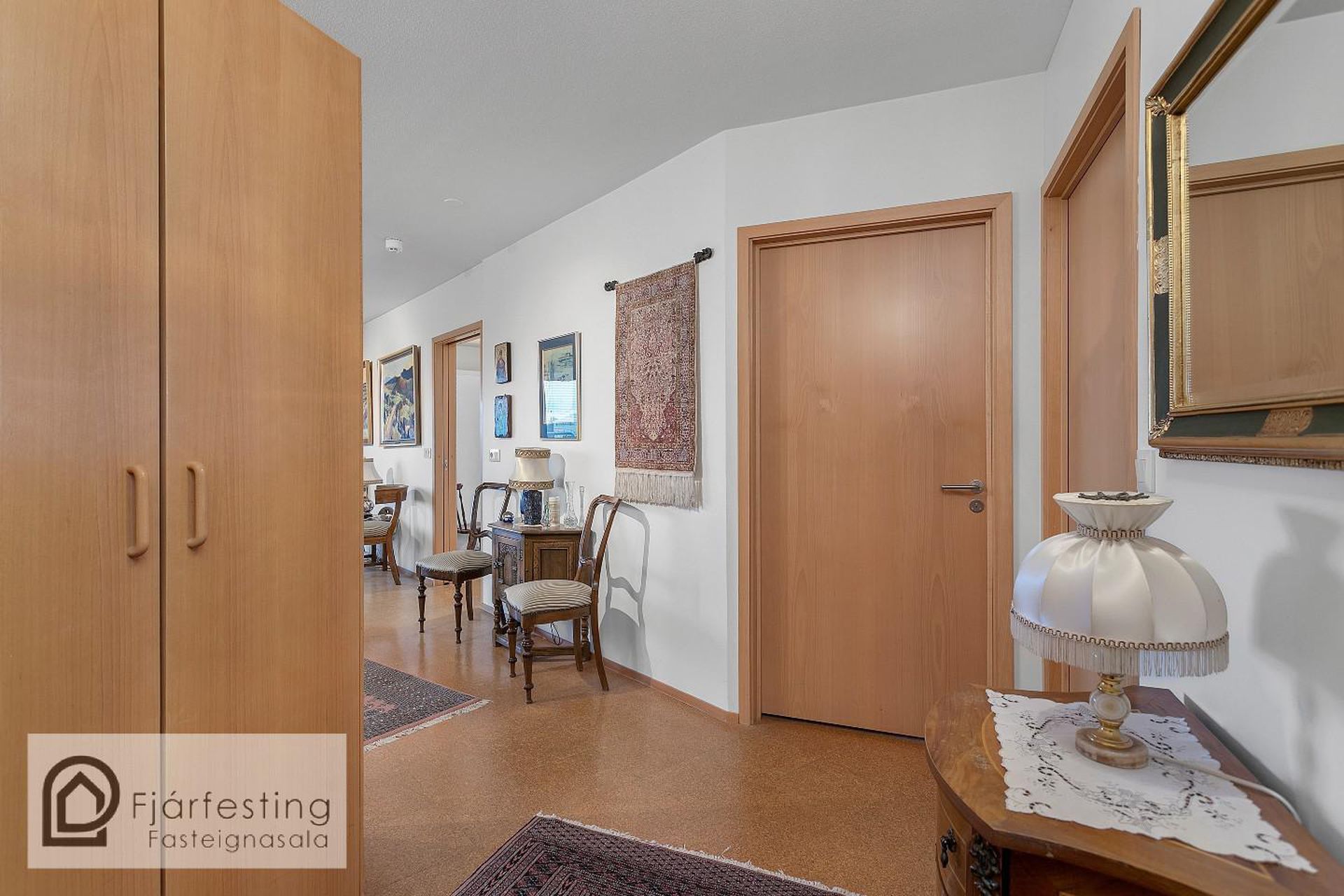 Hvassaleiti 56, 103 Reykjavík