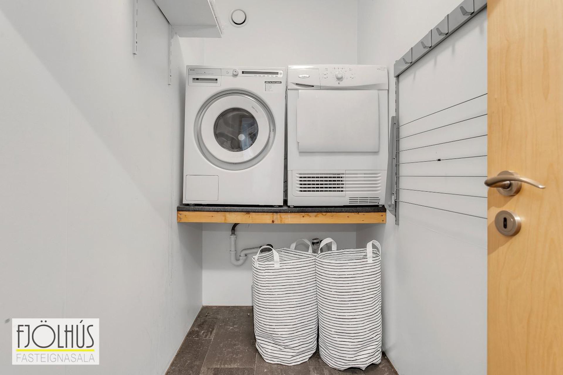 Erluás 2, 221 Hafnarfjörður