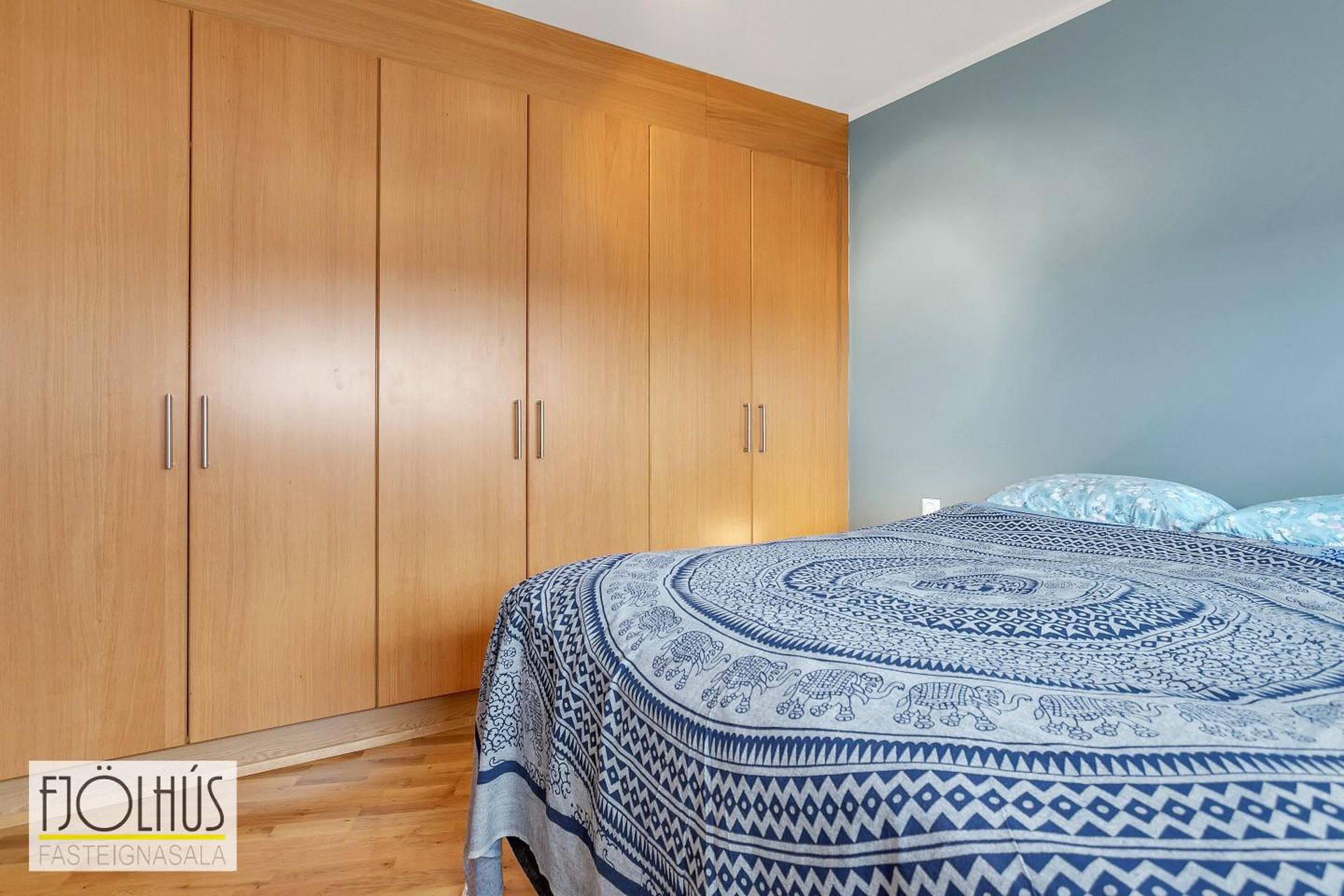 Erluás 2, 221 Hafnarfjörður