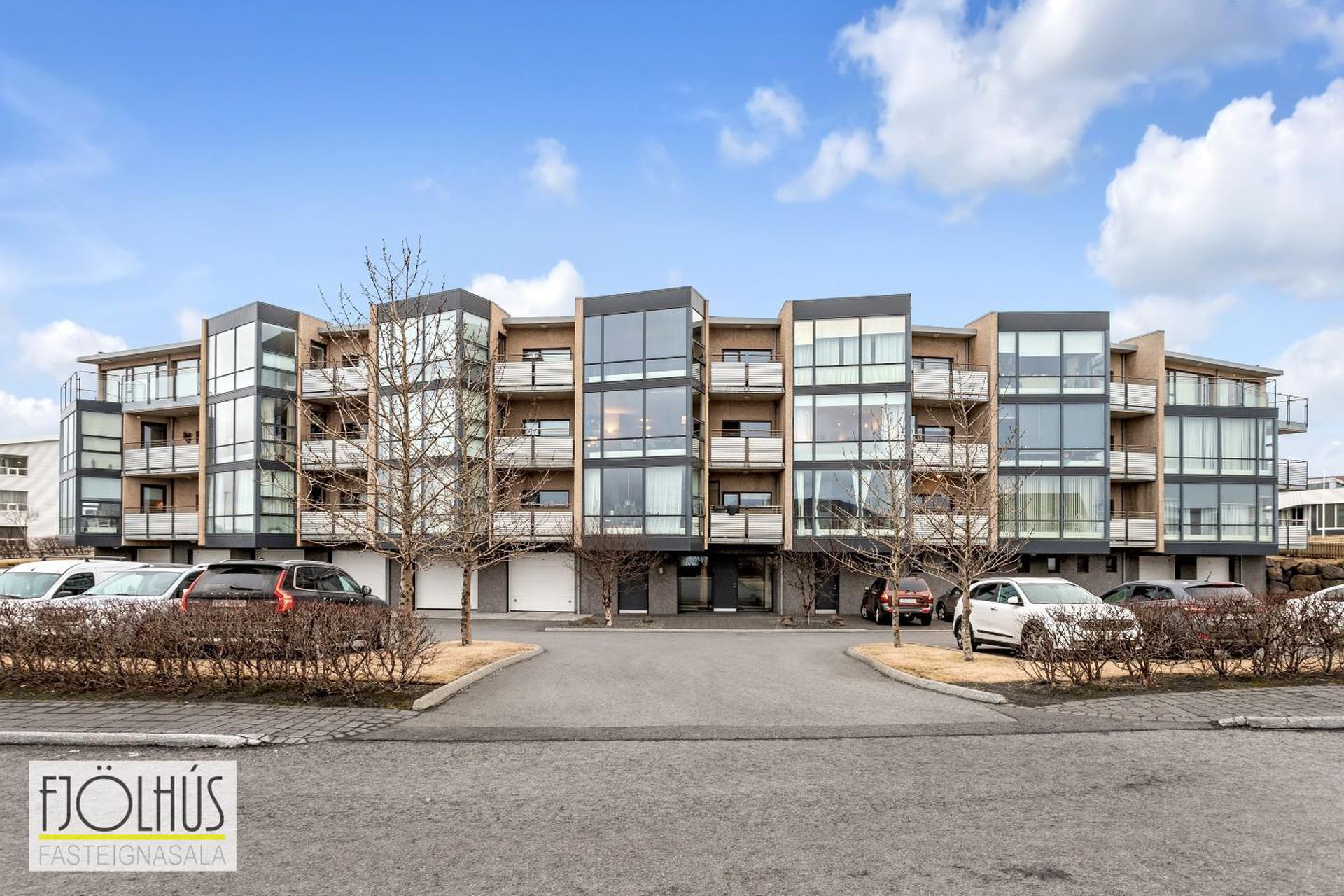 Erluás 2, 221 Hafnarfjörður