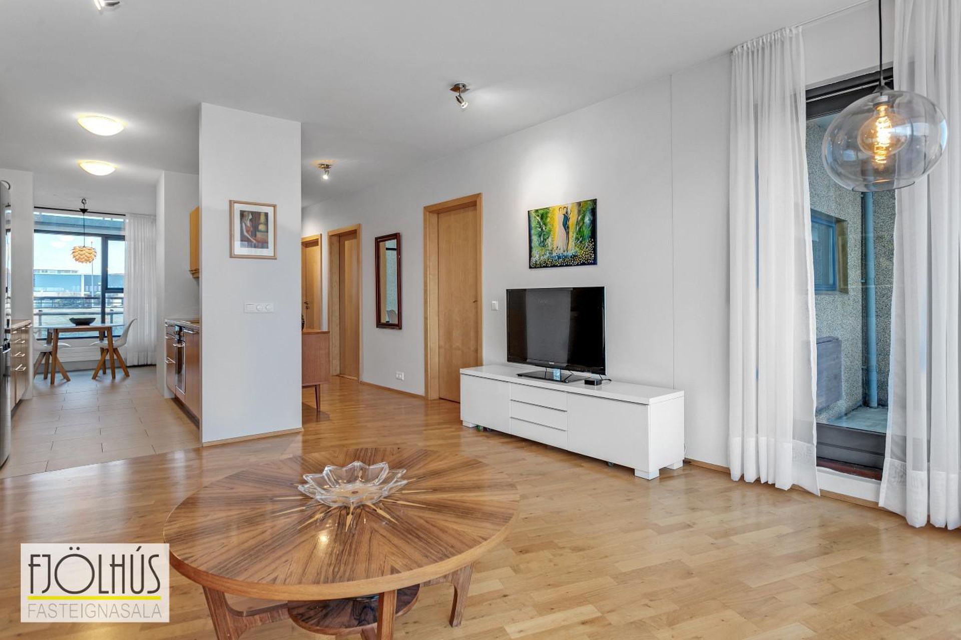 Erluás 2, 221 Hafnarfjörður