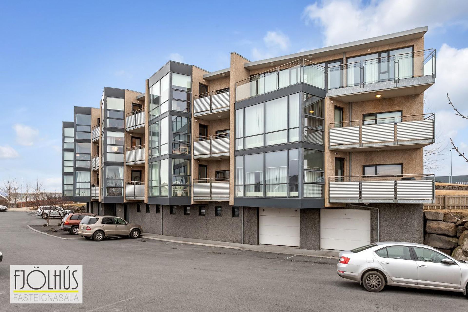 Erluás 2, 221 Hafnarfjörður